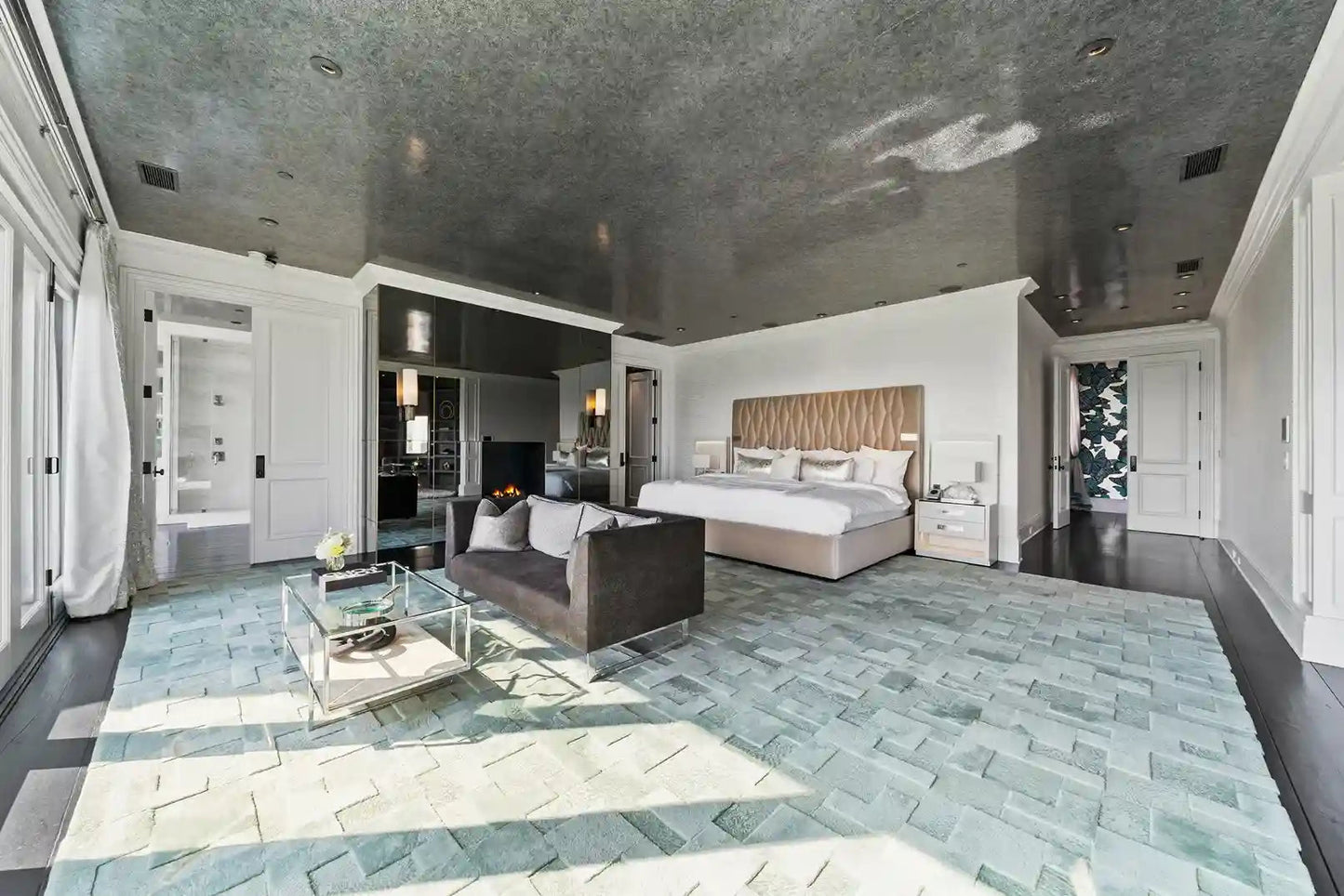 Carbon Estate - Luxury Villa for Rent | LA - 2025✨ Vidi Vici Rental