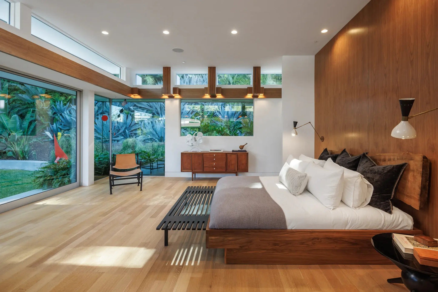 Loma Vista Modern - Luxury Villa for Rent | LA - 2025✨ Vidi Vici Rental