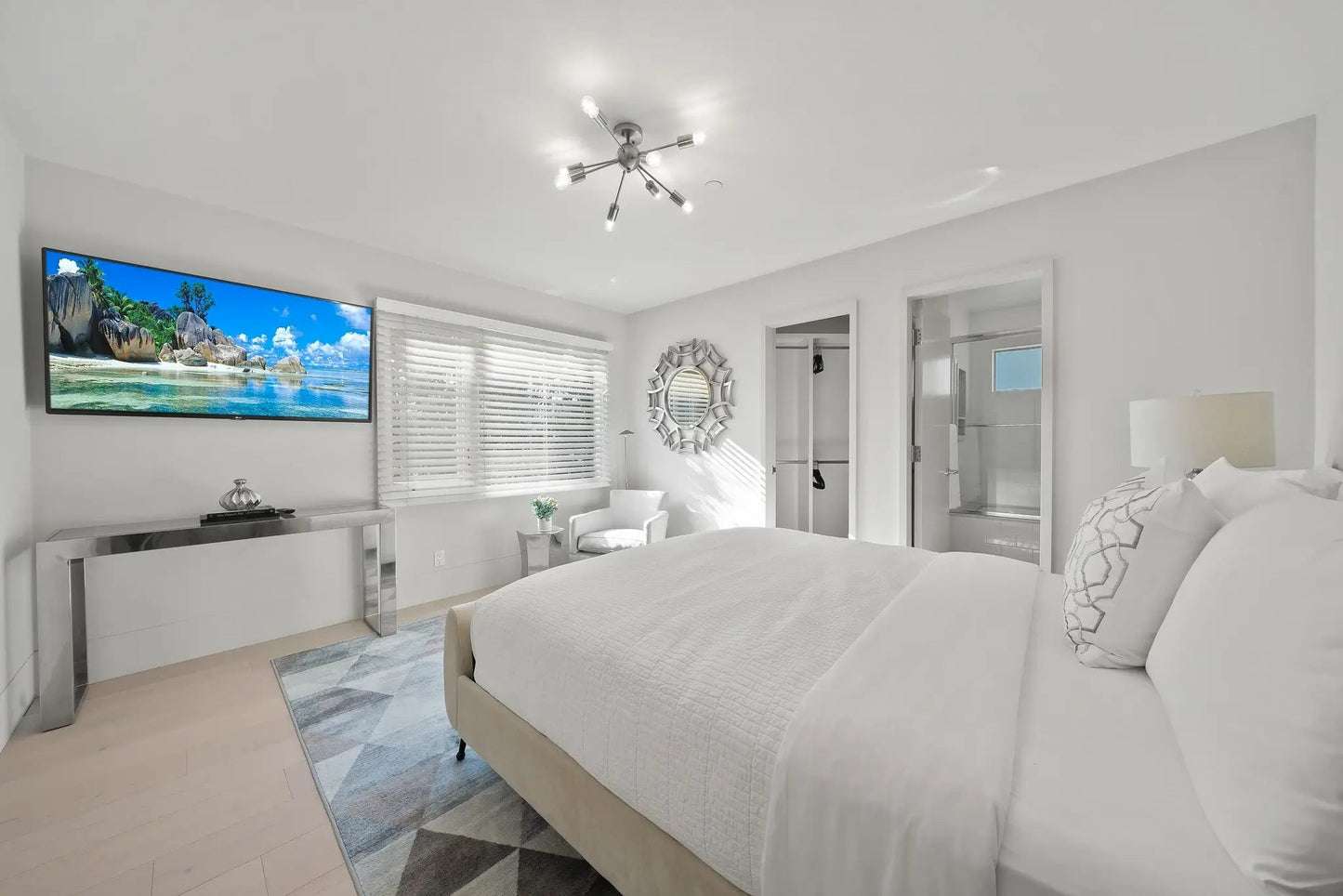 Modern Muse - Luxury Villa for Rent | LA - 2025✨ Vidi Vici Rental