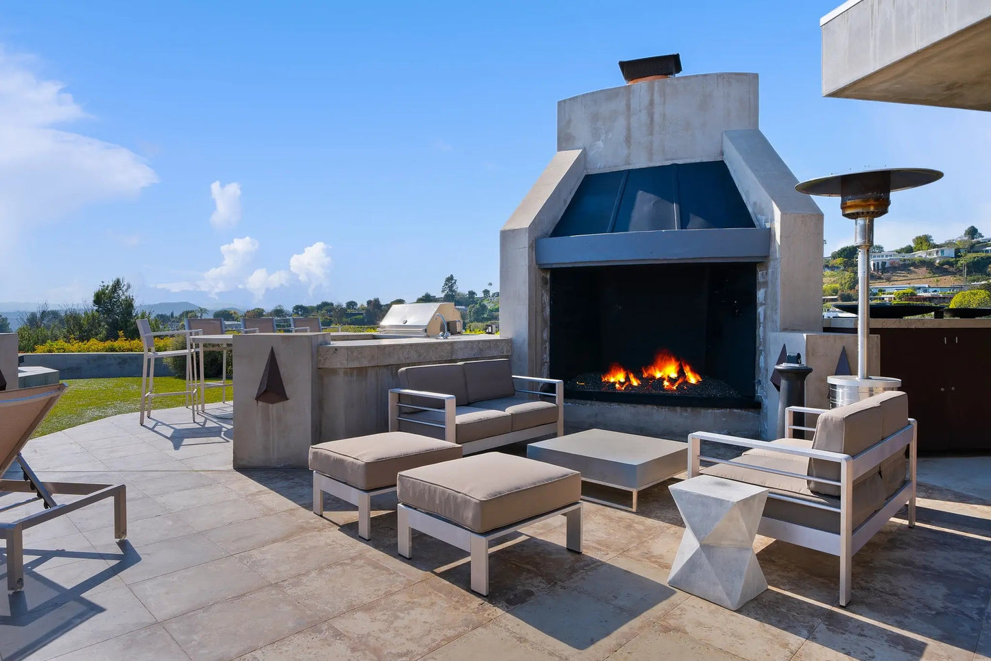 Modern Muse - Luxury Villa for Rent | LA - 2025✨ Vidi Vici Rental
