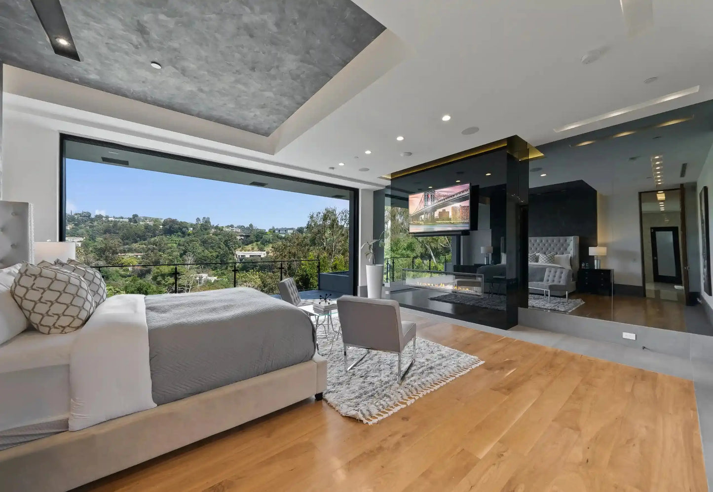 The Edge - Luxury Villa for Rent | LA - 2025✨ Vidi Vici Rental
