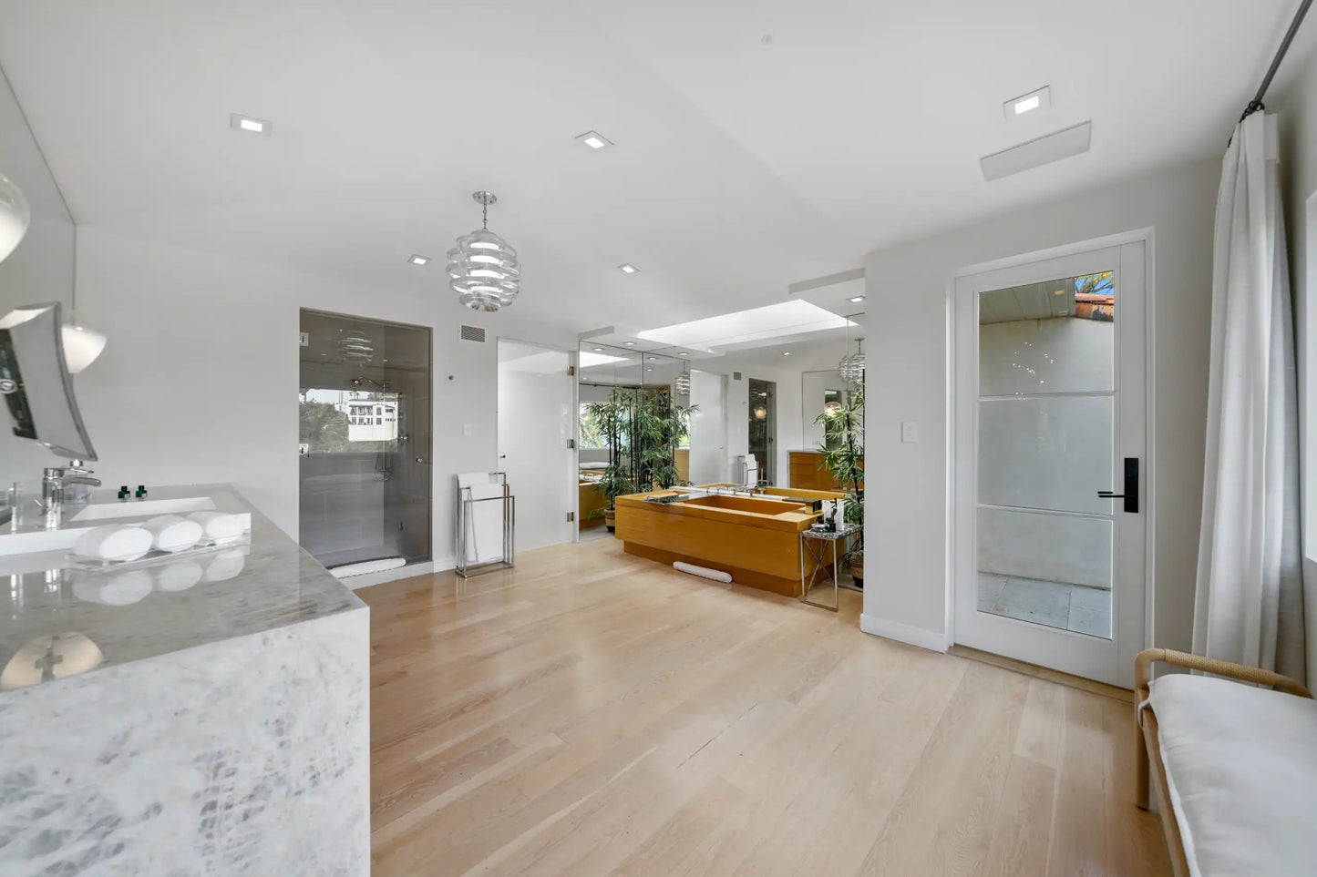 Tower Grande - Luxury Villa for Rent | LA - 2025✨ Vidi Vici Rental