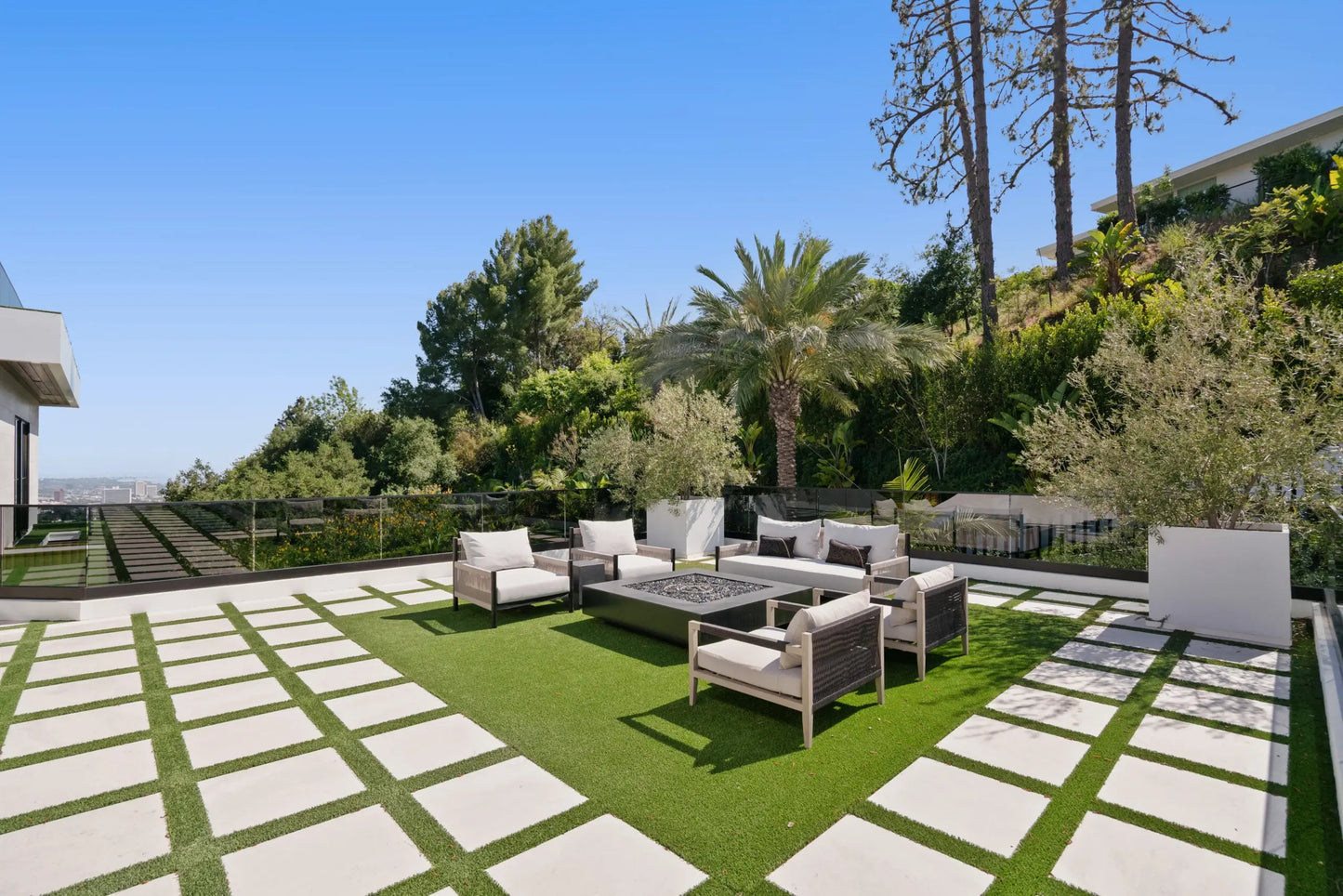 Linda Flora - Luxury Villa for Rent | LA - 2025✨ Vidi Vici Rental