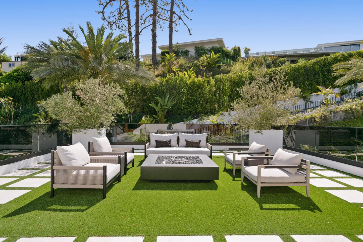 Linda Flora - Luxury Villa for Rent | LA - 2025✨ Vidi Vici Rental