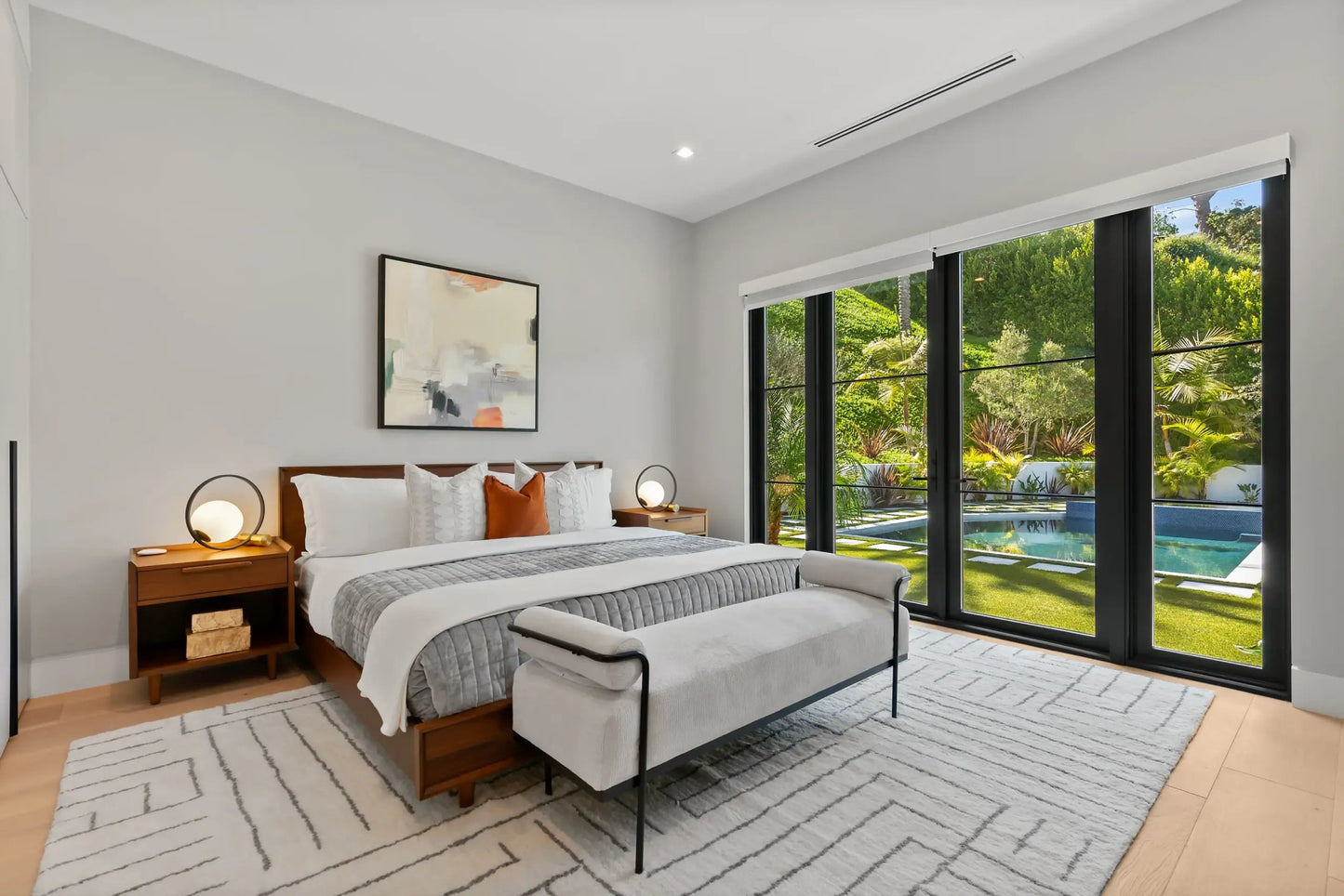 Linda Flora - Luxury Villa for Rent | LA - 2025✨ Vidi Vici Rental