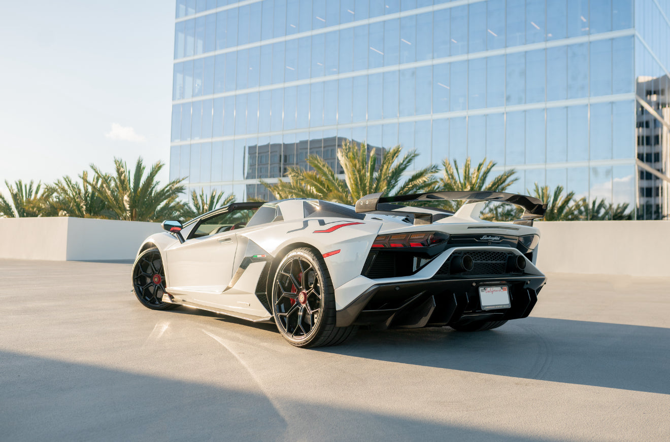 Lamborghini Aventador SVJ Roadster