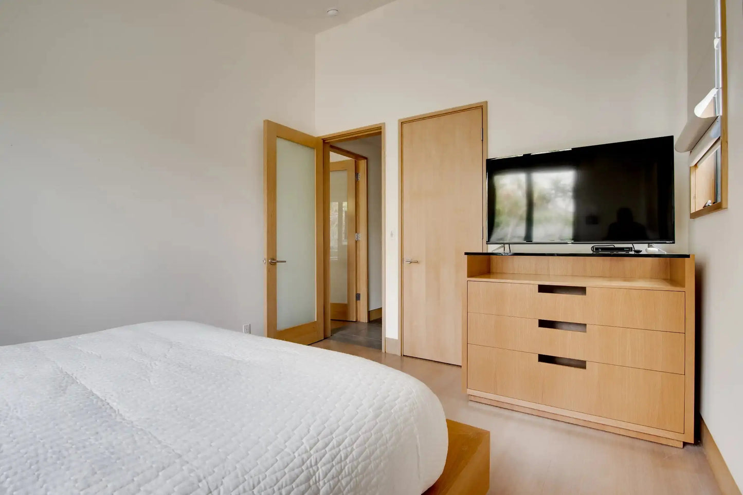 Broad Beach Villa - Luxury Villa for Rent | LA - 2025✨ Vidi Vici Rental