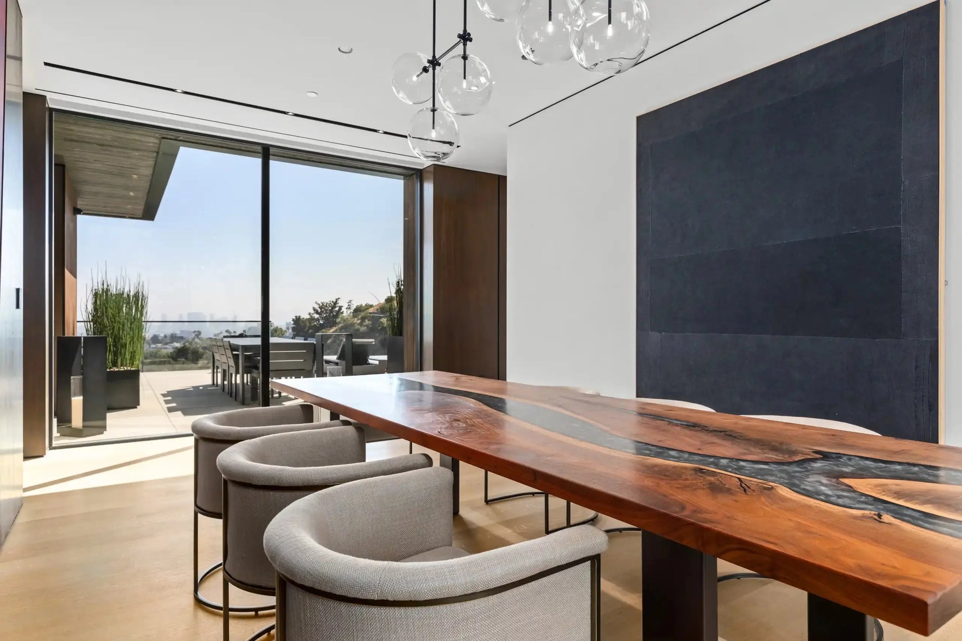 California Crystal - Luxury Villa for Rent | LA - 2025✨ Vidi Vici Rental