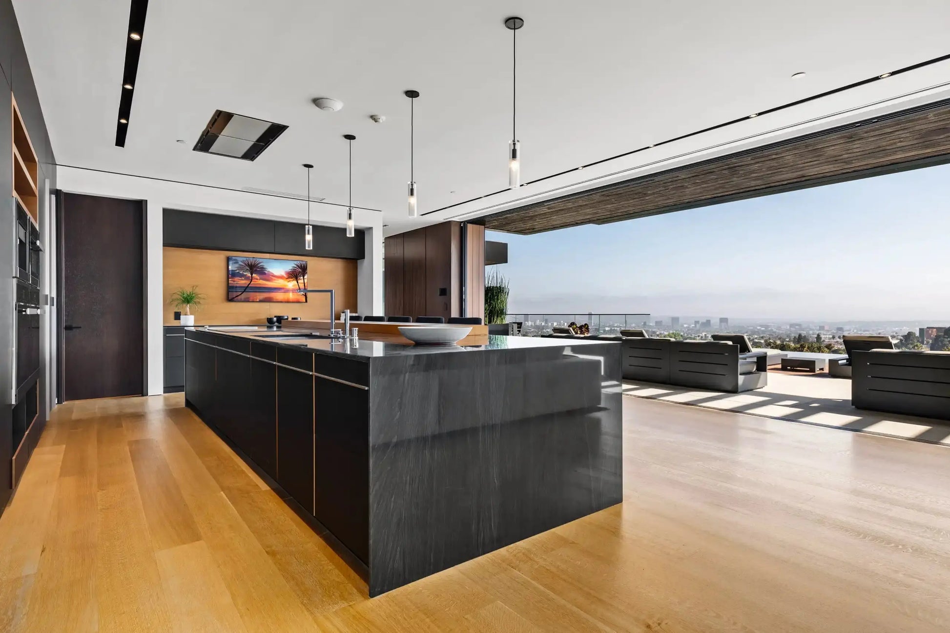 California Crystal - Luxury Villa for Rent | LA - 2025✨ Vidi Vici Rental