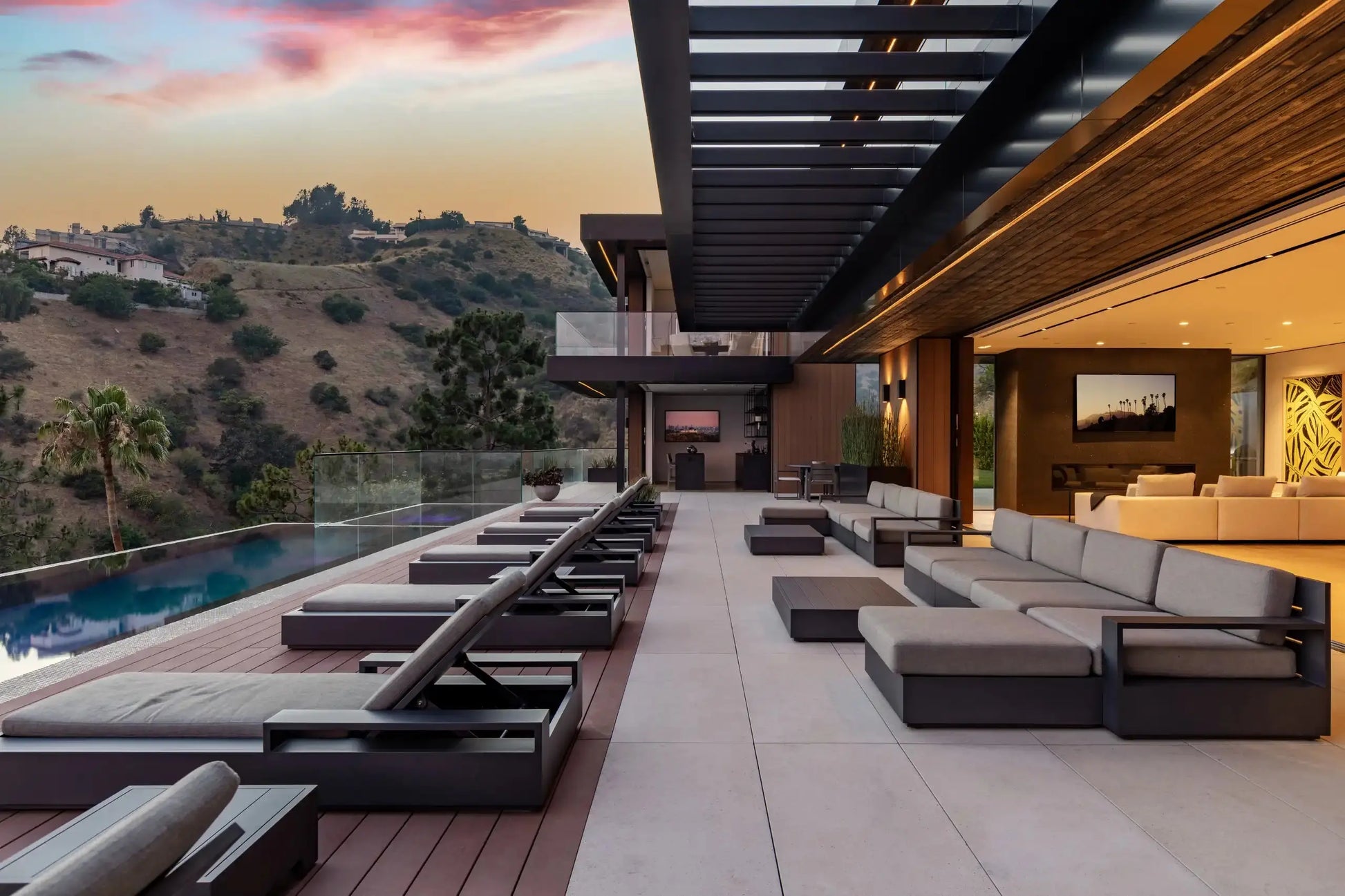 California Crystal - Luxury Villa for Rent | LA - 2025✨ Vidi Vici Rental