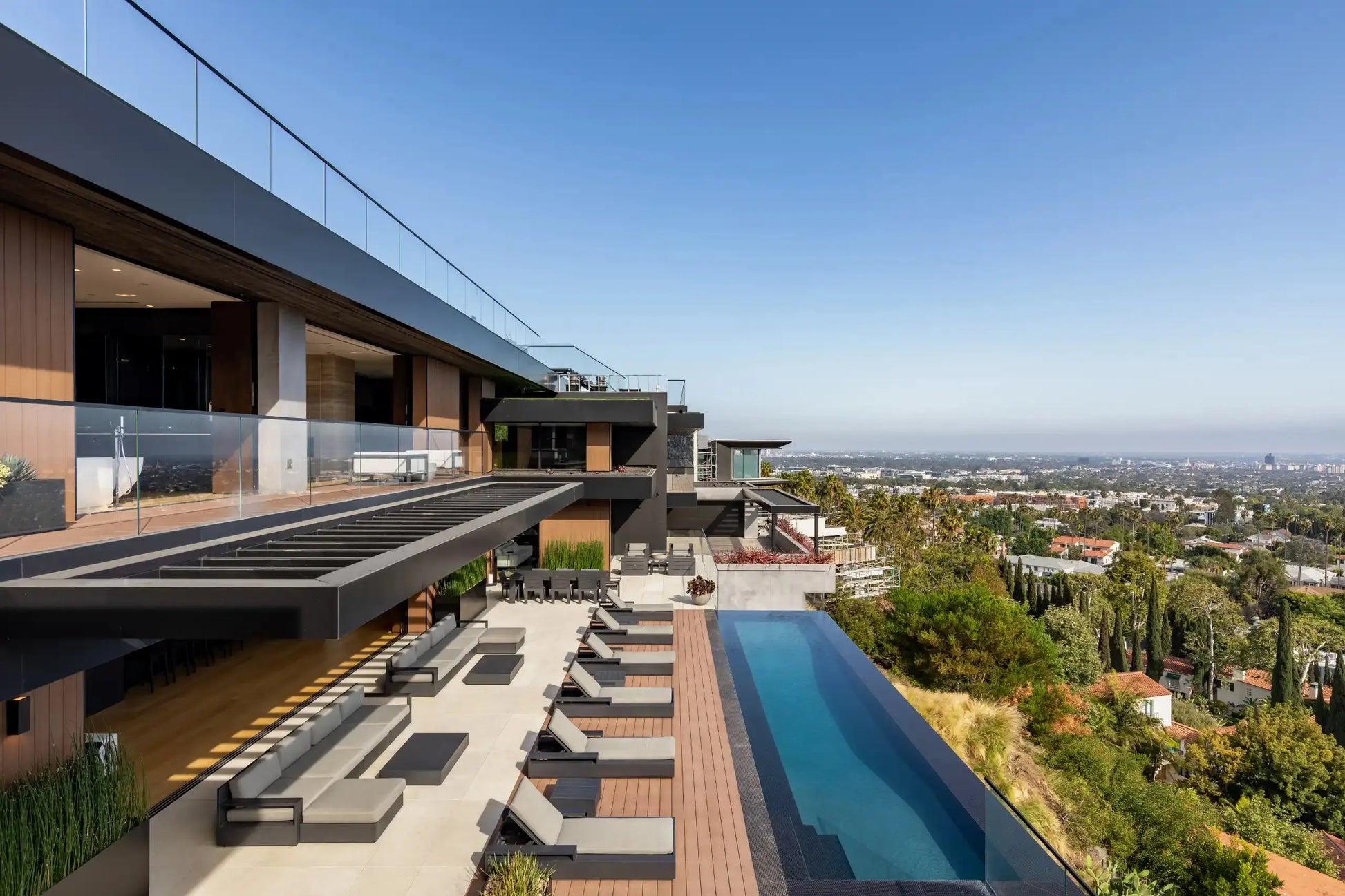 California Crystal - Luxury Villa for Rent | LA - 2025✨ Vidi Vici Rental