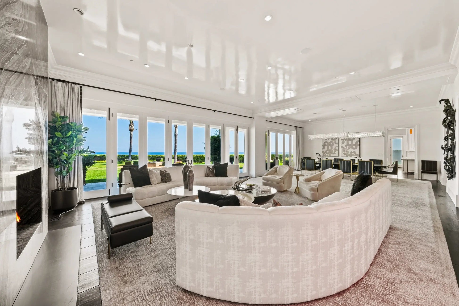 Carbon Estate - Luxury Villa for Rent | LA - 2025✨ Vidi Vici Rental