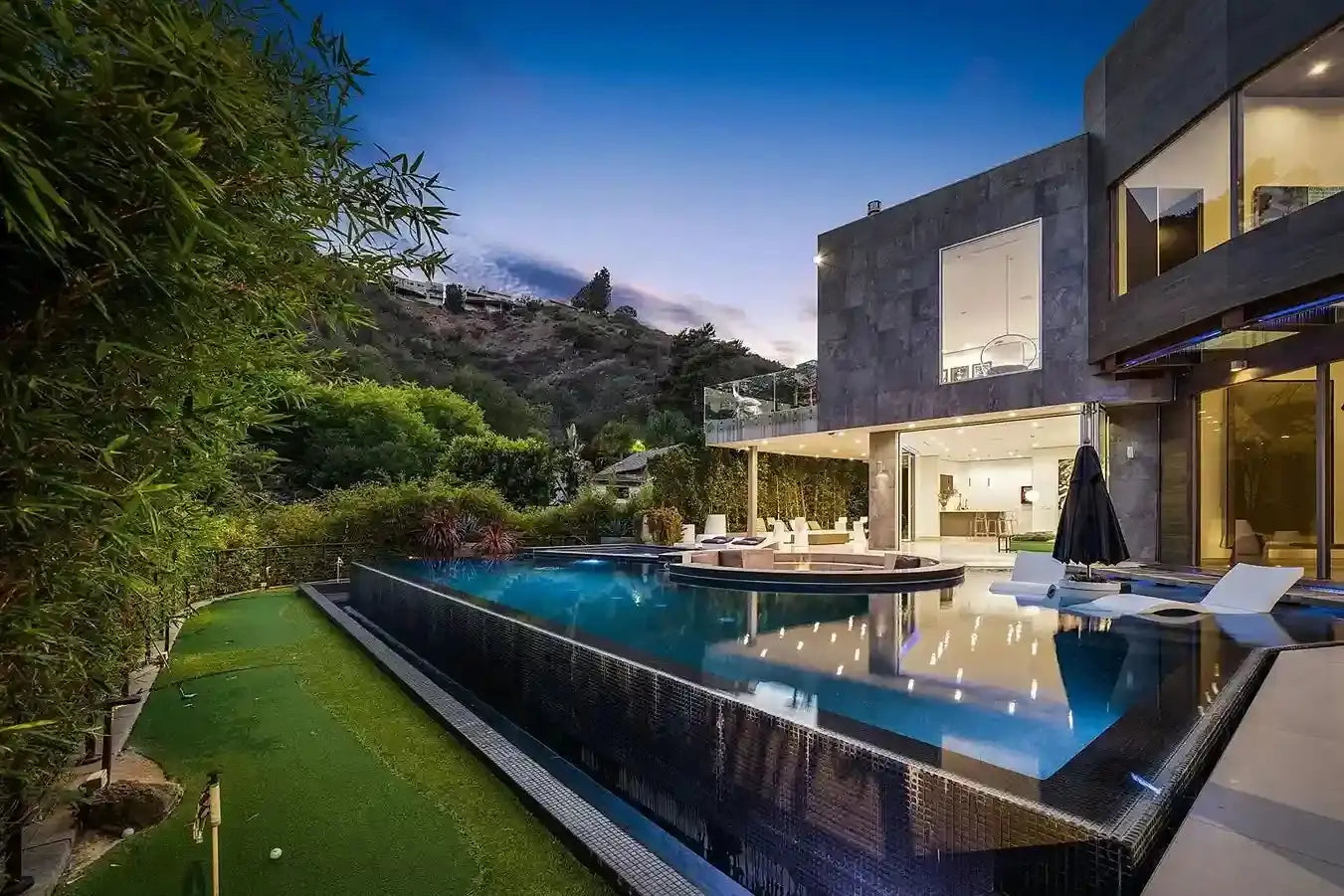 Chantilly Lace - Luxury Villa for Rent | LA - 2025✨ Vidi Vici Rental