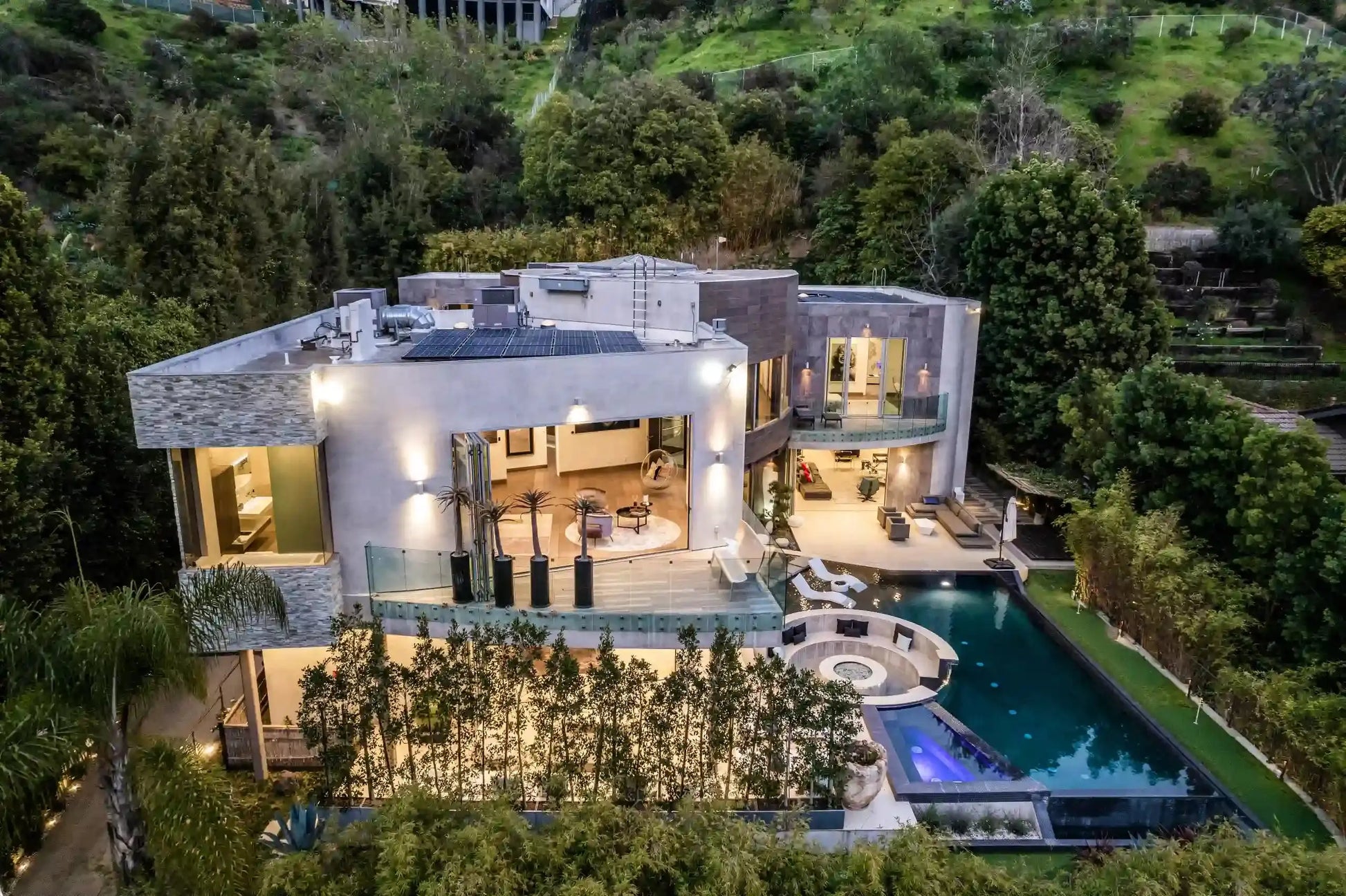 Chantilly Lace - Luxury Villa for Rent | LA - 2025✨ Vidi Vici Rental