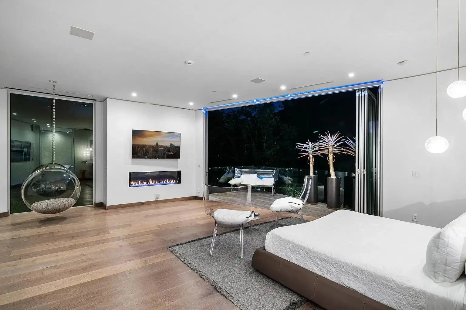 Chantilly Lace - Luxury Villa for Rent | LA - 2025✨ Vidi Vici Rental