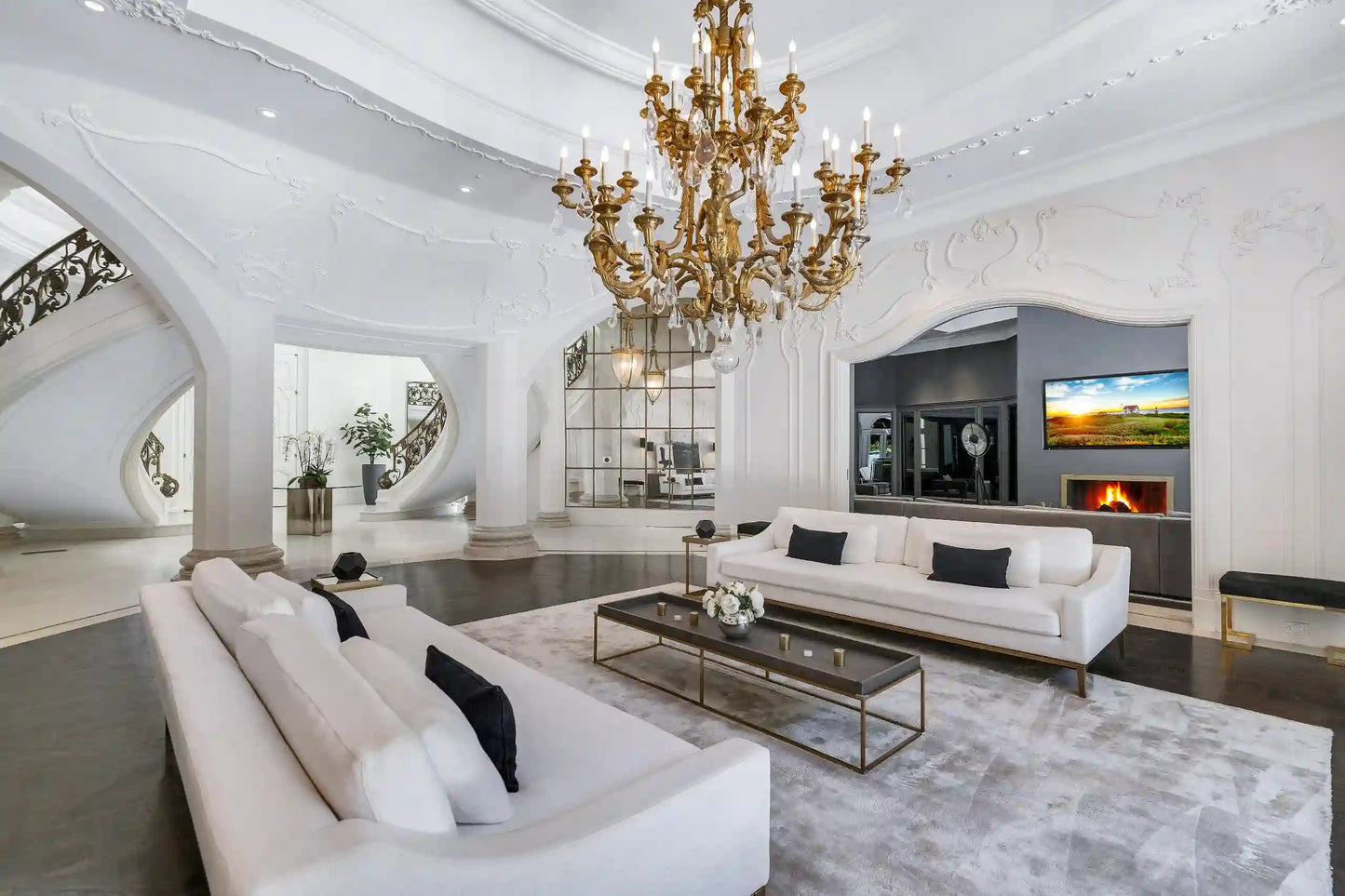 Chateau de Laurel - Luxury Villa for Rent | LA - 2025✨ Vidi Vici Rental
