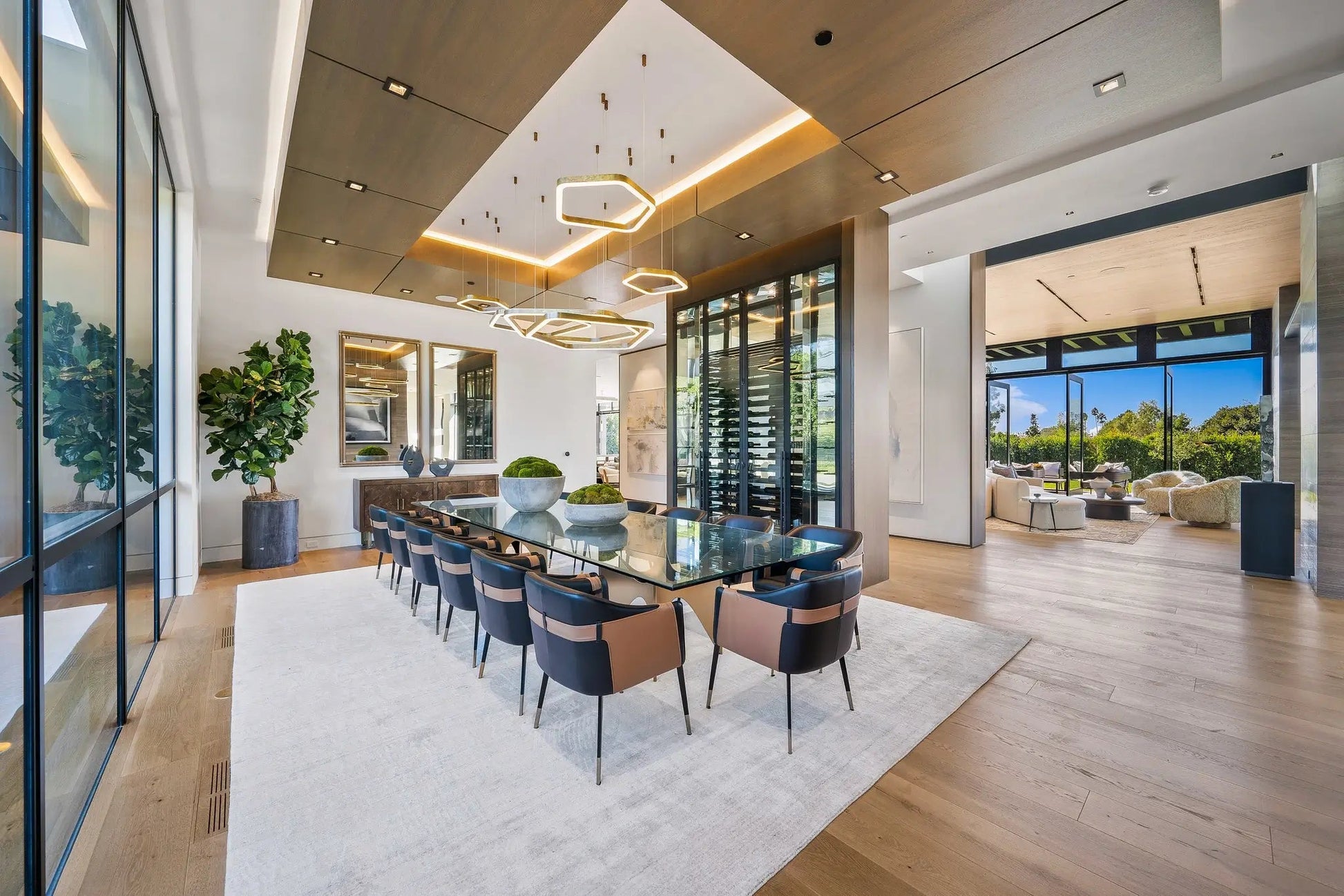 Forza Modern - Luxury Villa for Rent | LA - 2025✨ Vidi Vici Rental