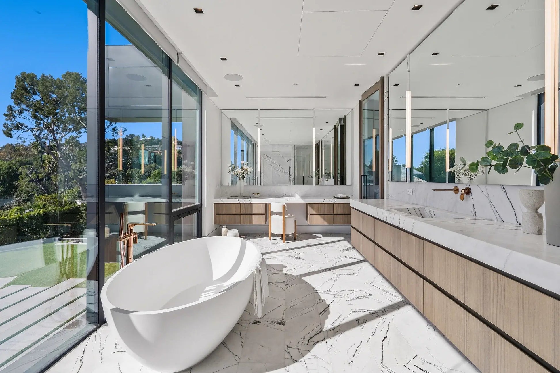 Forza Modern - Luxury Villa for Rent | LA - 2025✨ Vidi Vici Rental