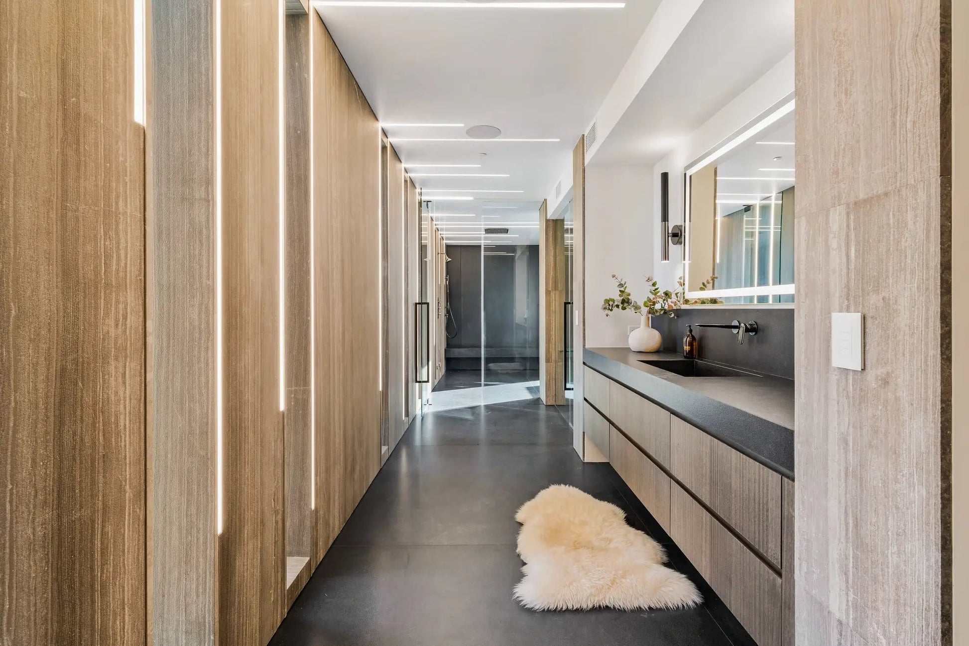 Forza Modern - Luxury Villa for Rent | LA - 2025✨ Vidi Vici Rental