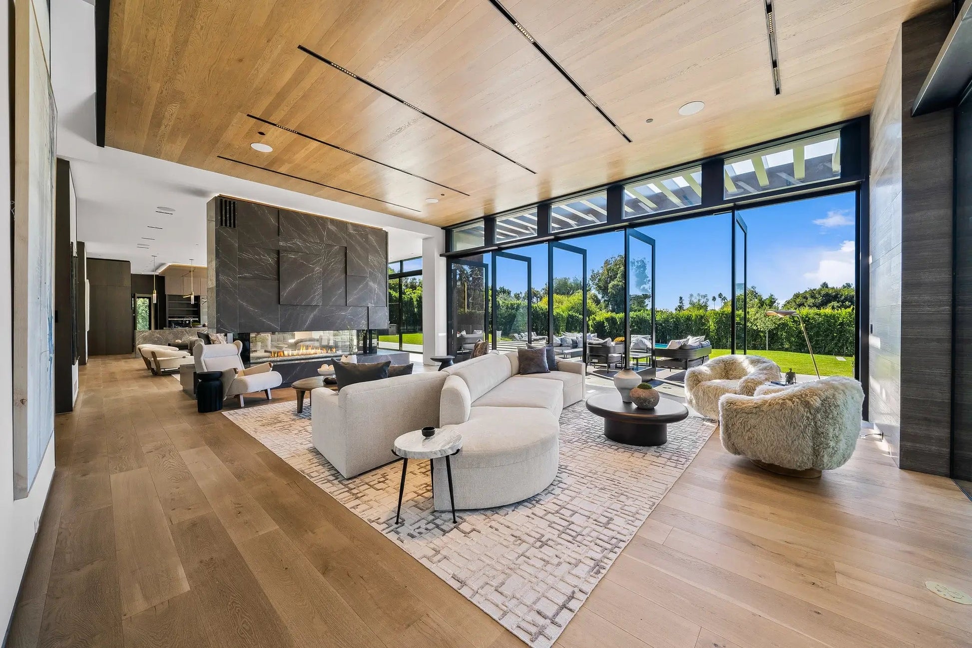 Forza Modern - Luxury Villa for Rent | LA - 2025✨ Vidi Vici Rental