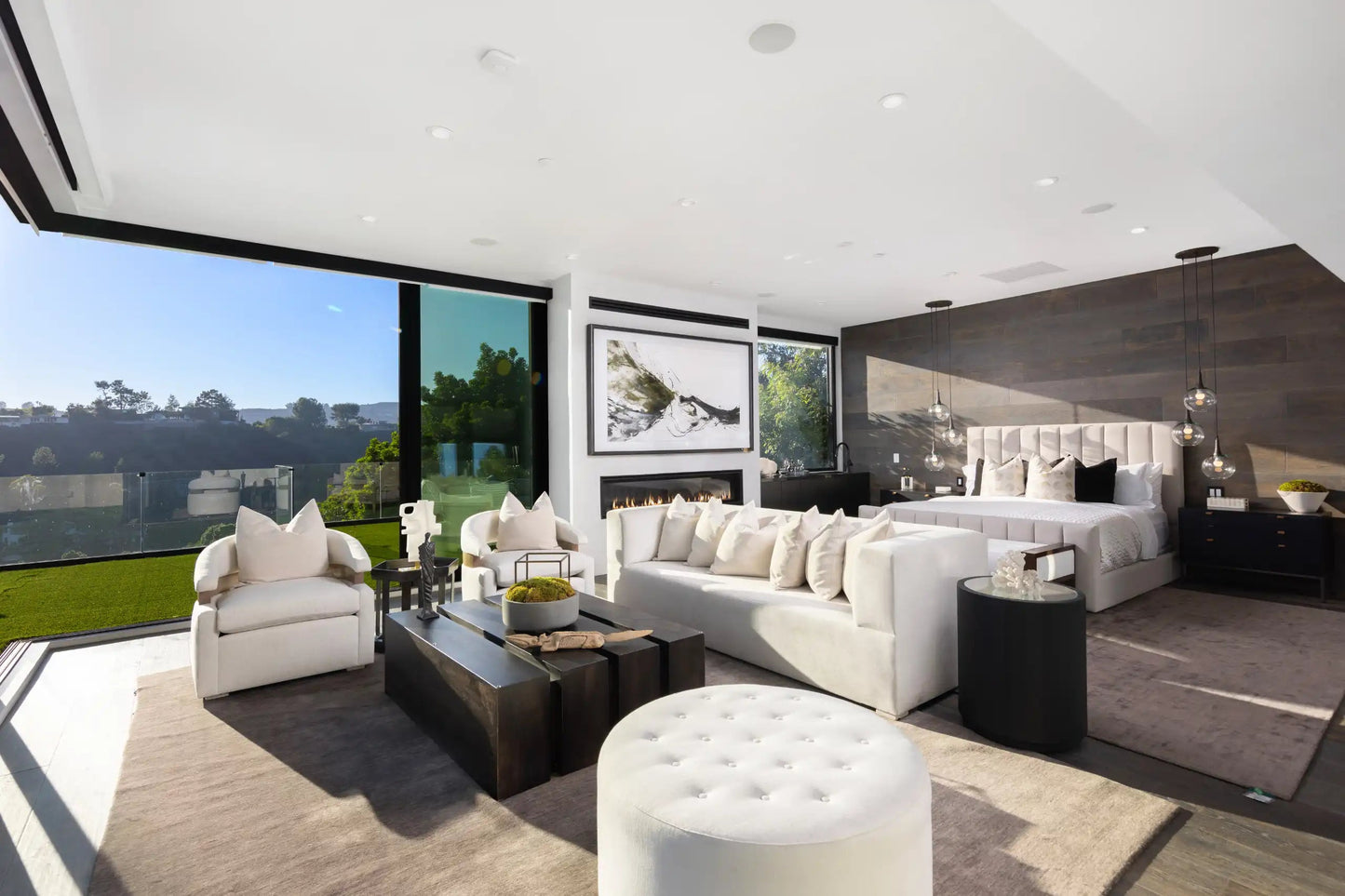 Lloydcrest Modern - Luxury Villa for Rent | LA - 2025✨ Vidi Vici Rental