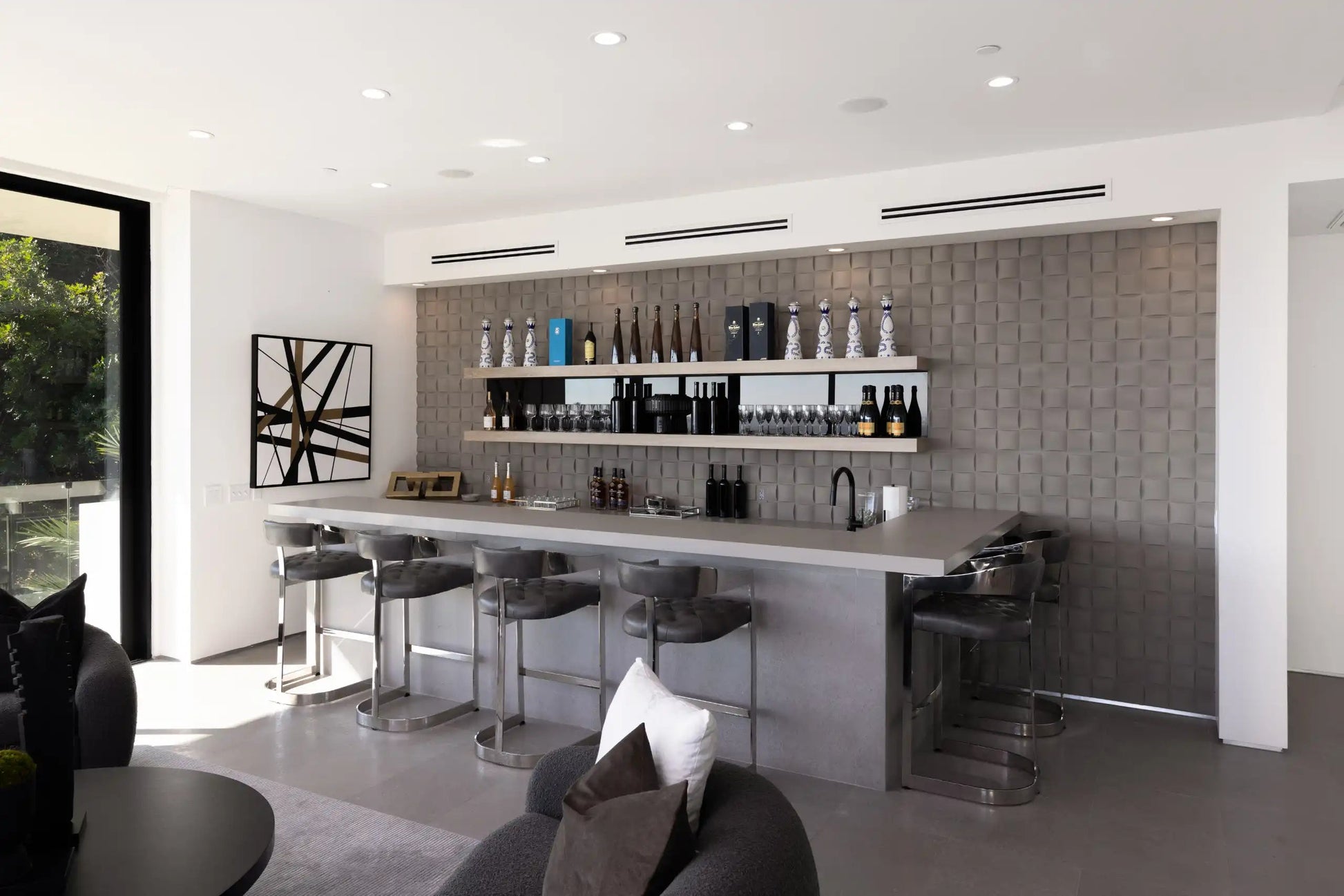 Lloydcrest Modern - Luxury Villa for Rent | LA - 2025✨ Vidi Vici Rental