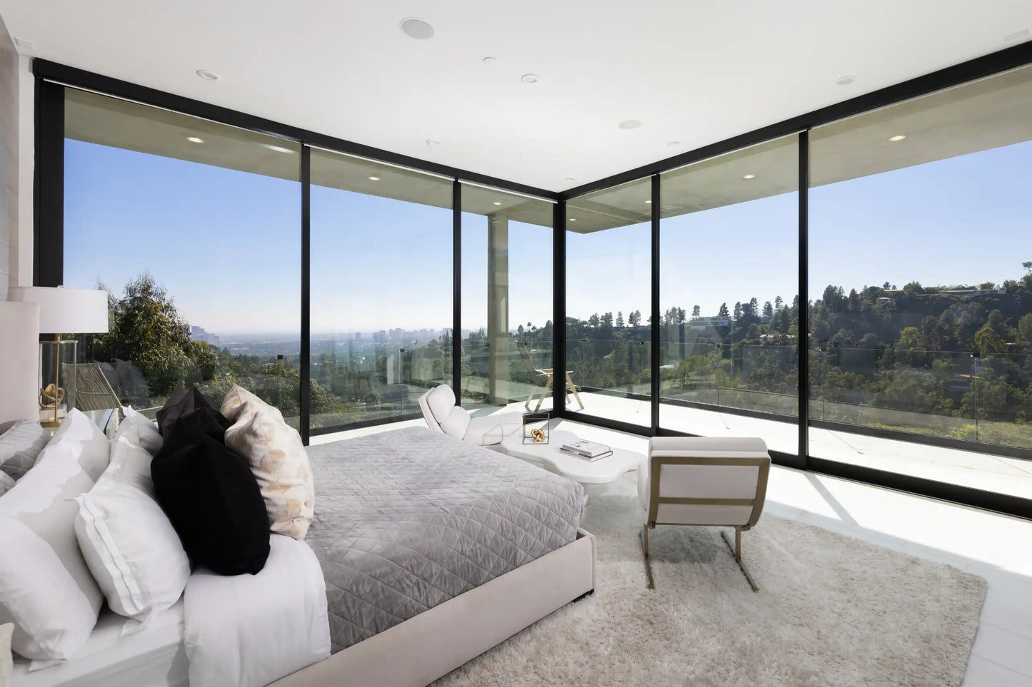Lloydcrest Modern - Luxury Villa for Rent | LA - 2025✨ Vidi Vici Rental