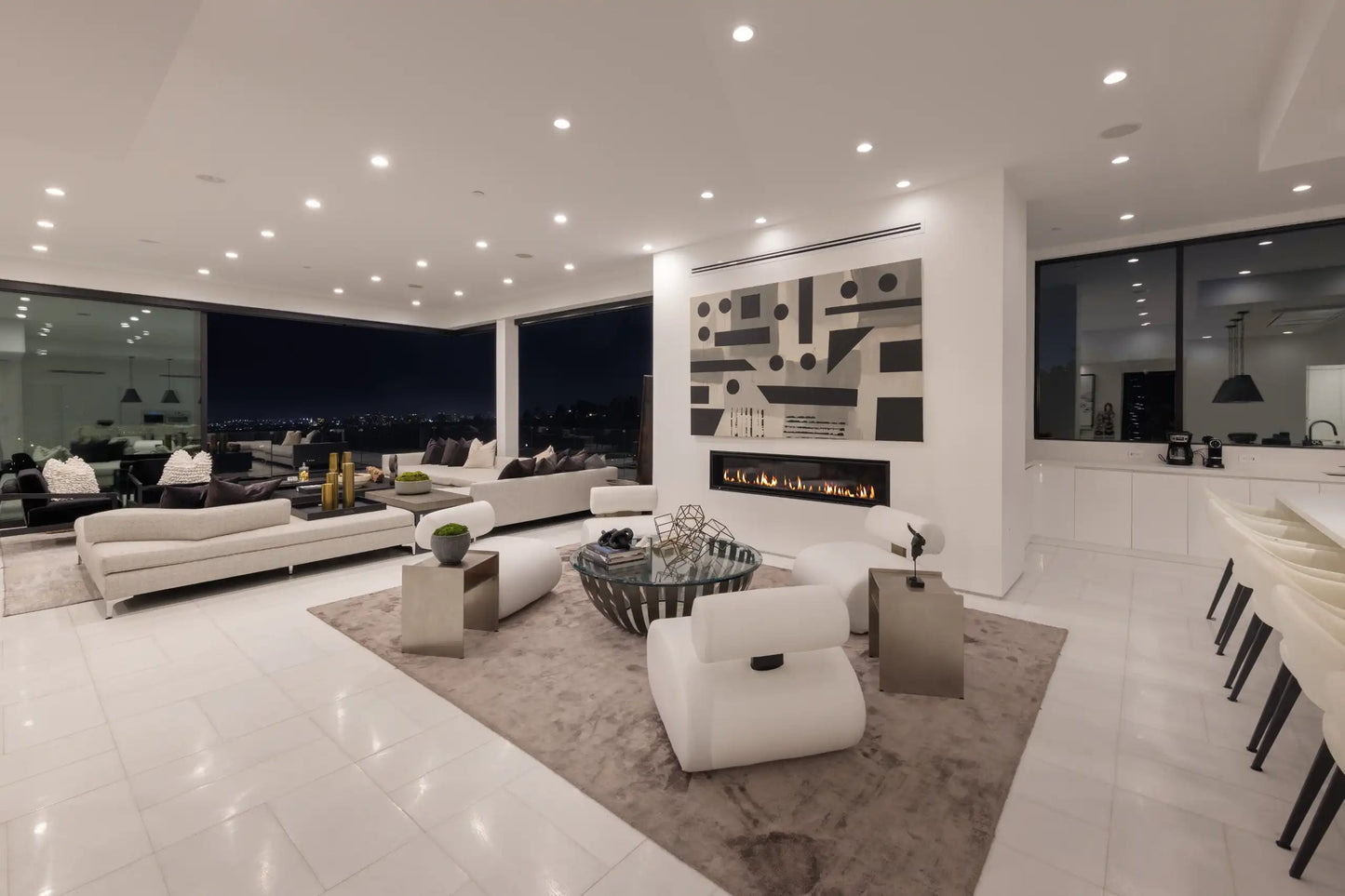 Lloydcrest Modern - Luxury Villa for Rent | LA - 2025✨ Vidi Vici Rental