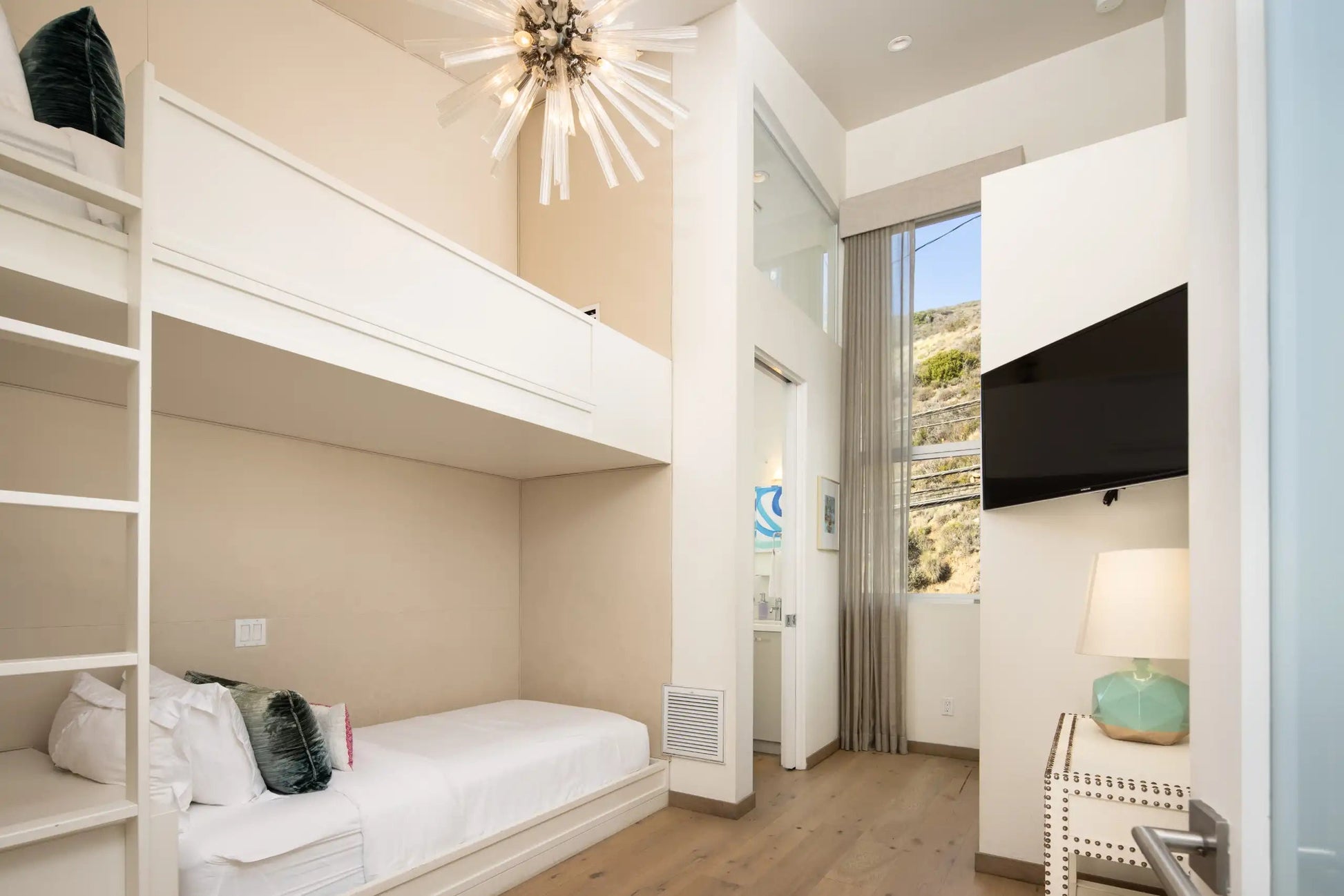 Malibu Escape - Luxury Villa for Rent | LA - 2025✨ Vidi Vici Rental