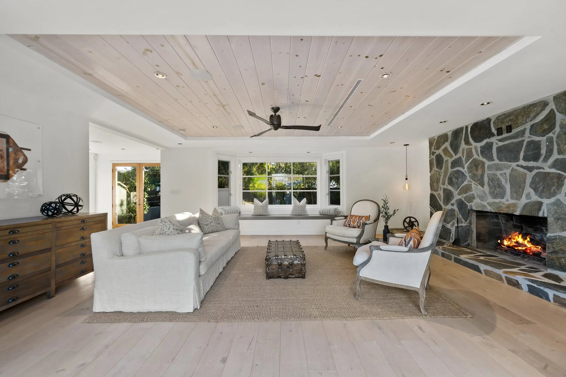 Mayberry Modern - Luxury Villa for Rent | LA - 2025✨ milliondollarluxe