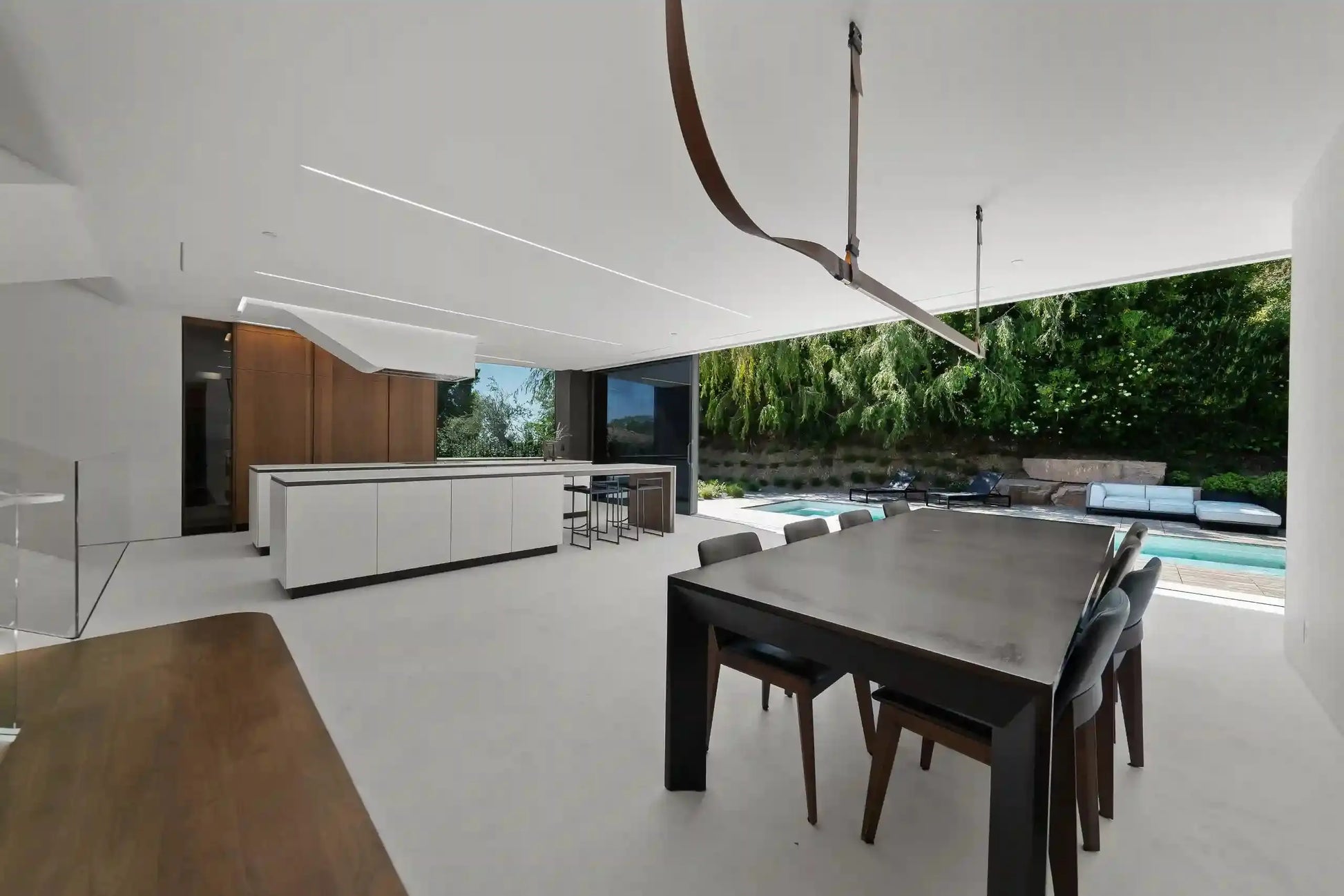 Roberto Lane - Luxury Villa for Rent | LA - 2025✨ Vidi Vici Rental