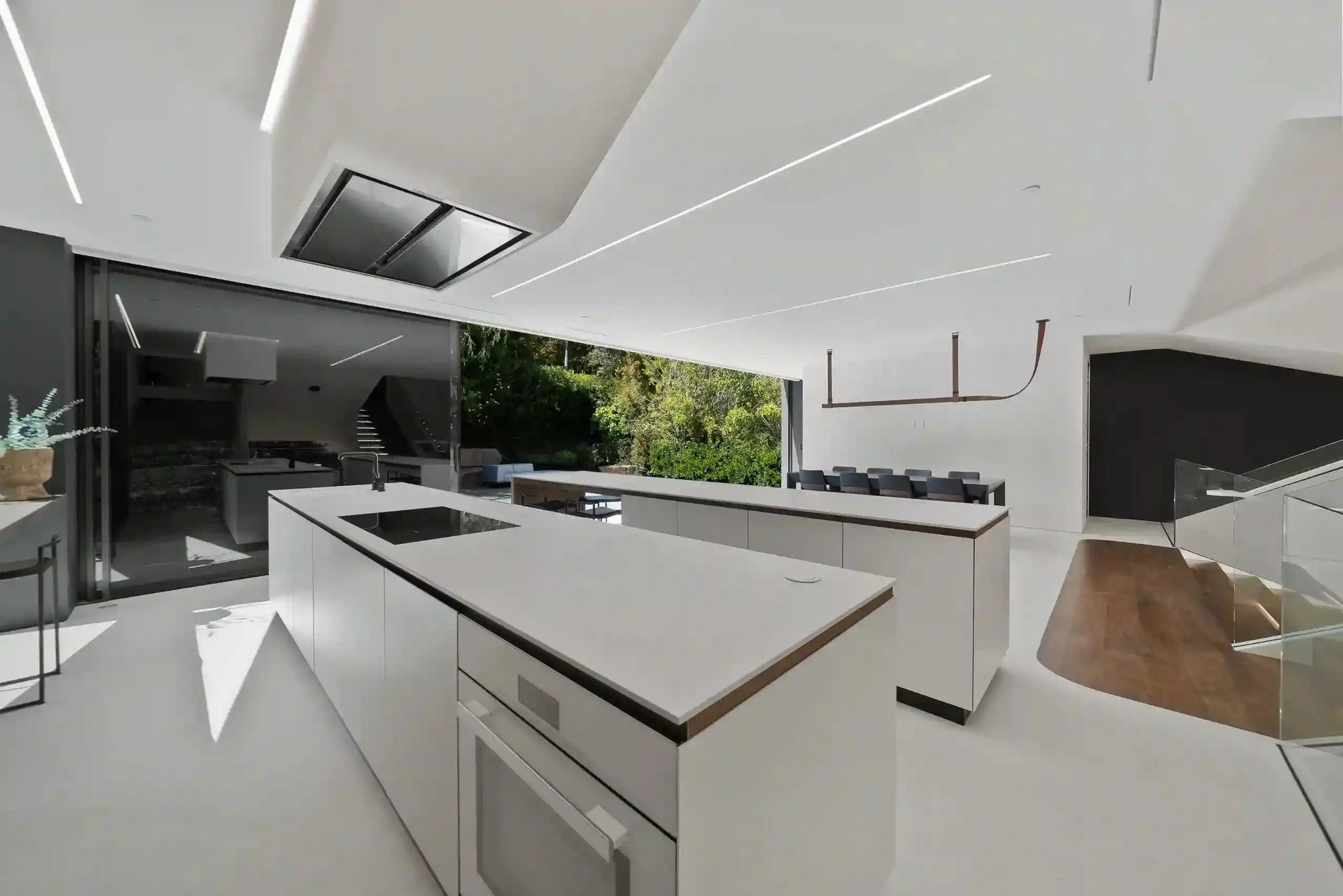 Roberto Lane - Luxury Villa for Rent | LA - 2025✨ Vidi Vici Rental