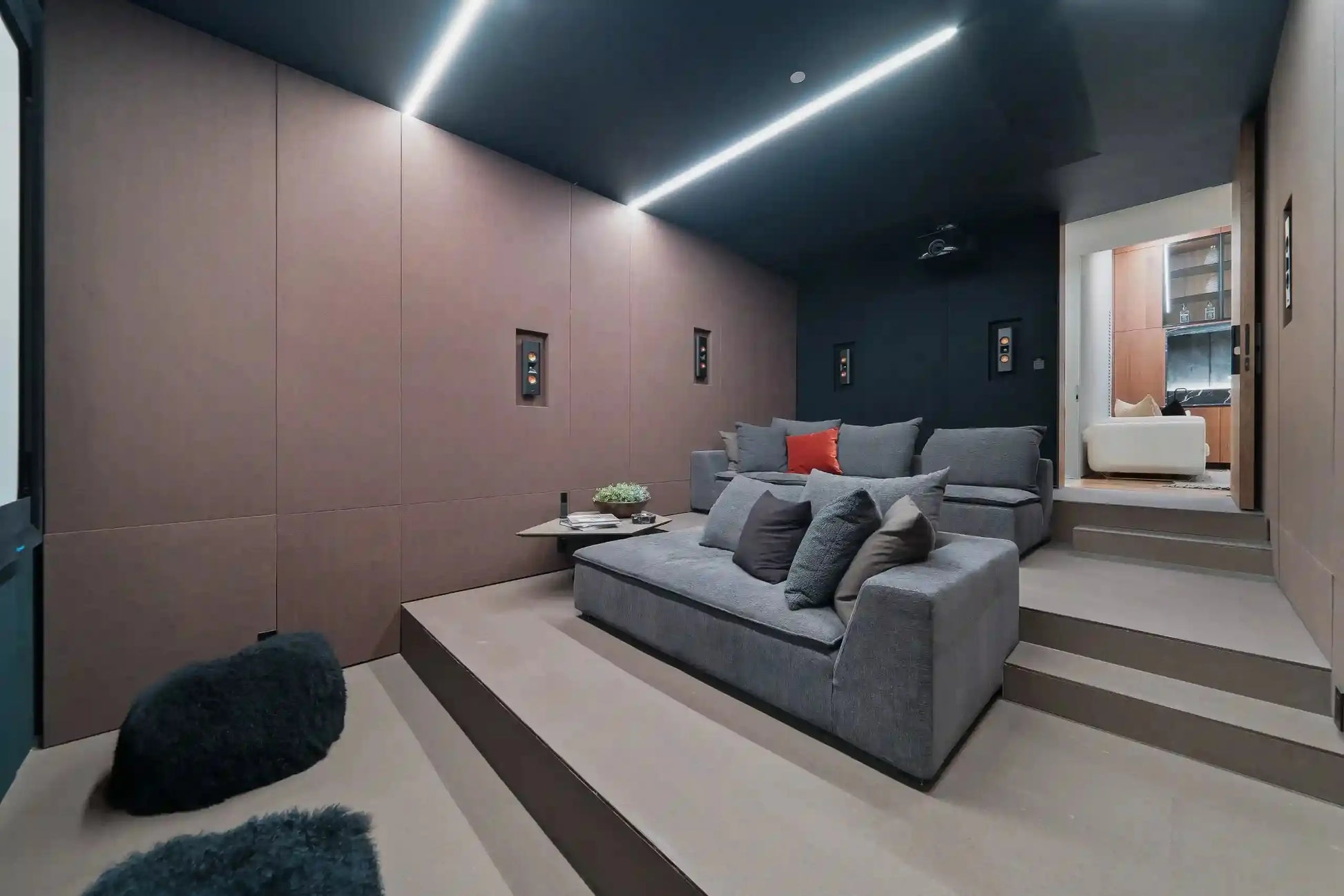 Roberto Lane - Luxury Villa for Rent | LA - 2025✨ Vidi Vici Rental