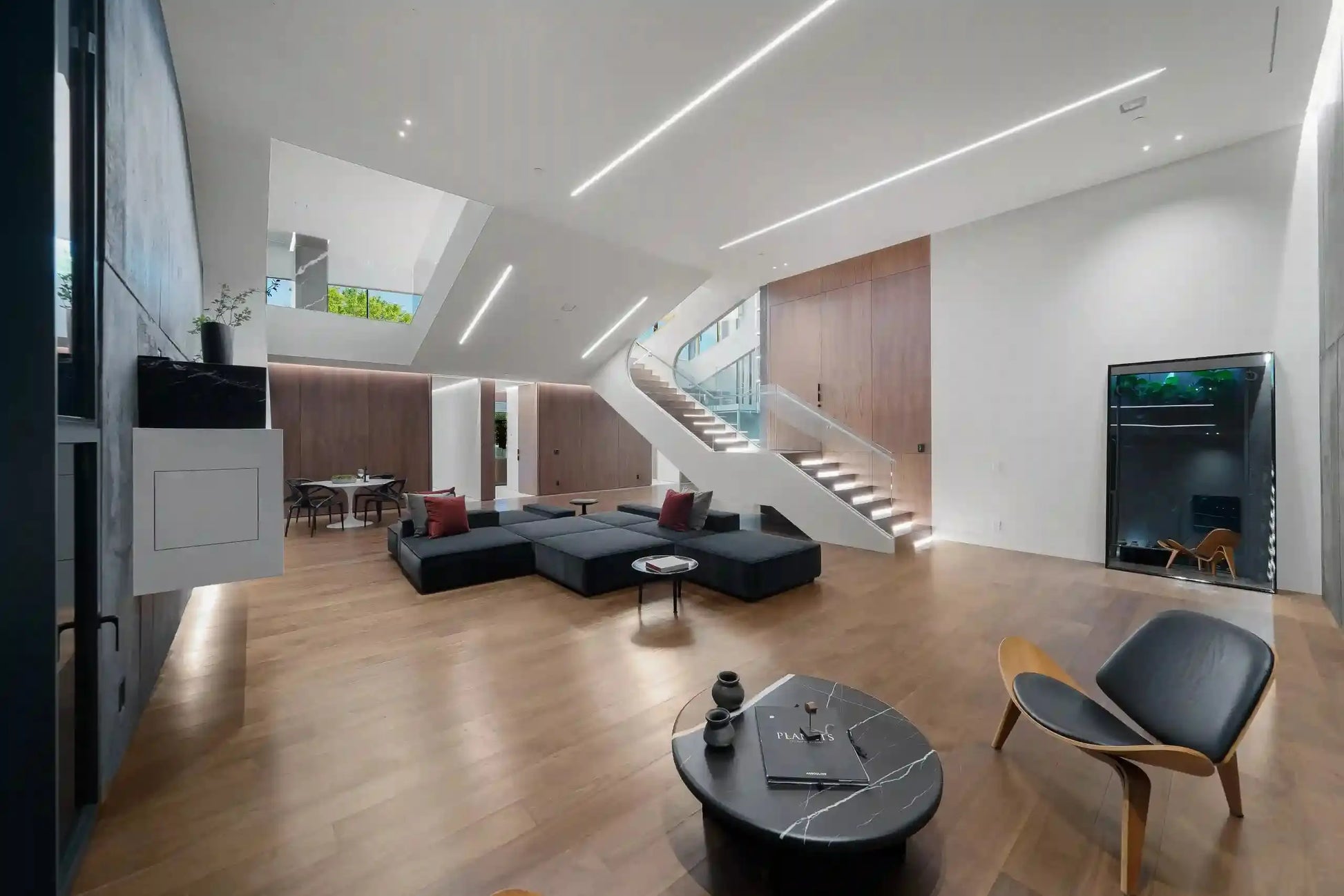 Roberto Lane - Luxury Villa for Rent | LA - 2025✨ Vidi Vici Rental
