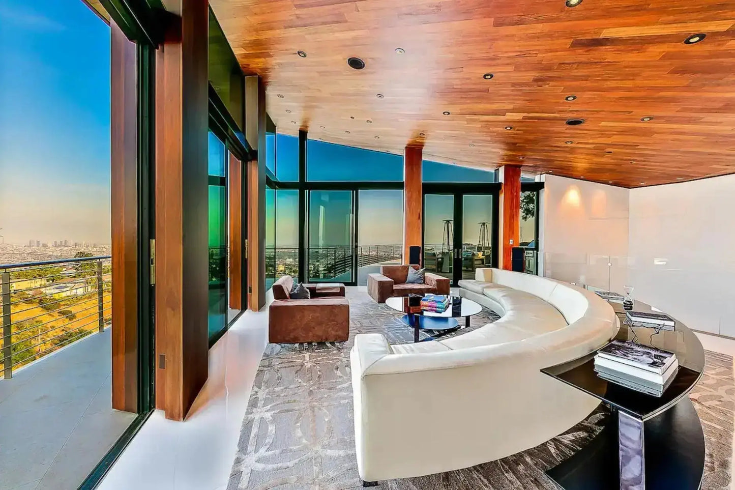 Rouge Elite - Luxury Villa for Rent | LA - 2025✨ Vidi Vici Rental