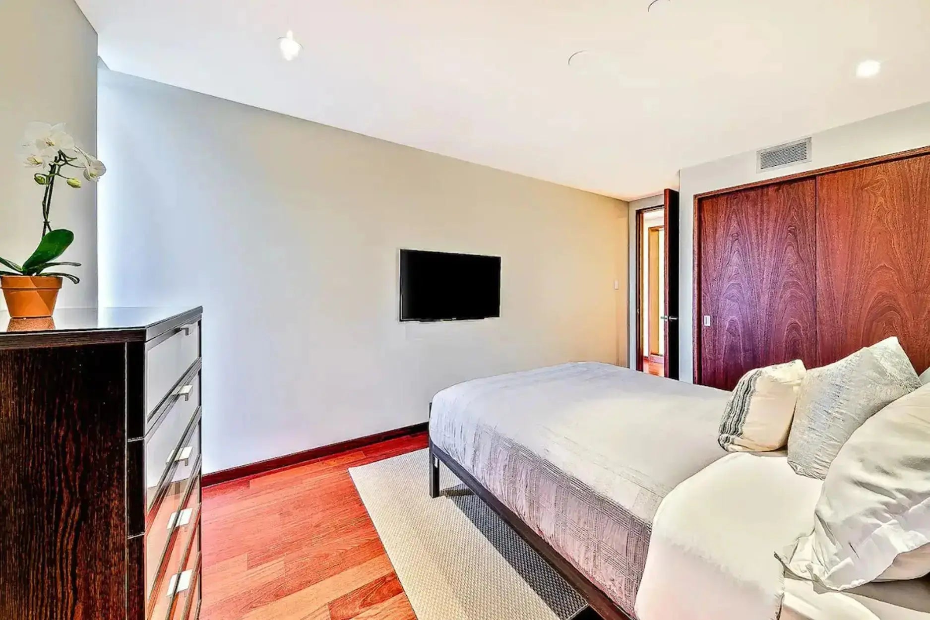Rouge Elite - Luxury Villa for Rent | LA - 2025✨ Vidi Vici Rental