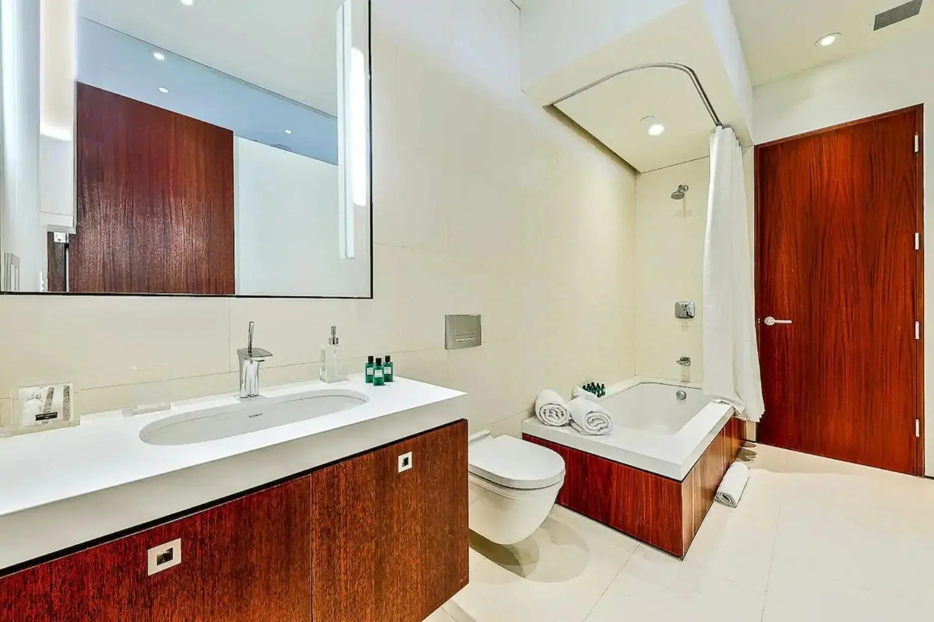Rouge Elite - Luxury Villa for Rent | LA - 2025✨ Vidi Vici Rental