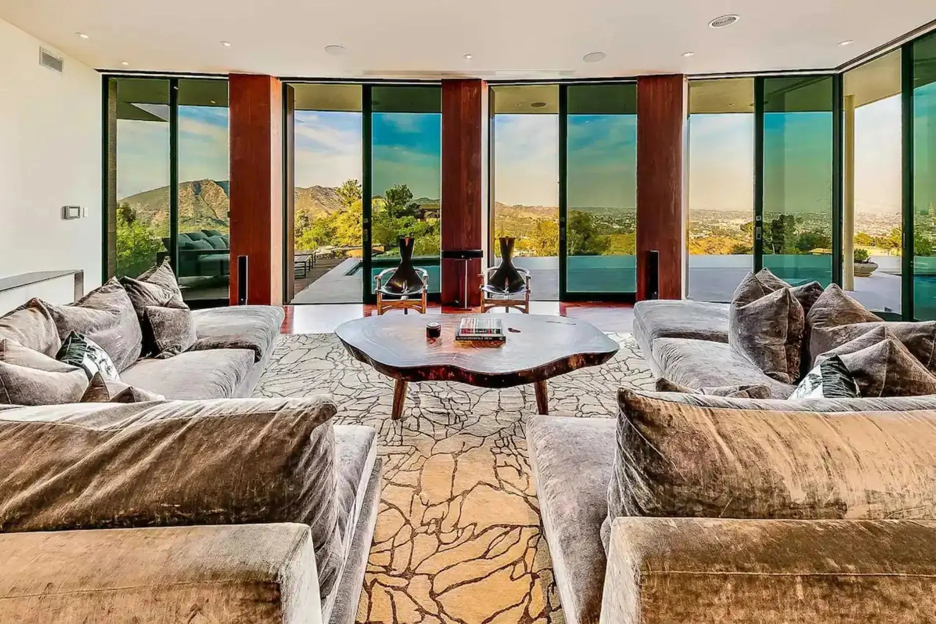 Rouge Elite - Luxury Villa for Rent | LA - 2025✨ Vidi Vici Rental