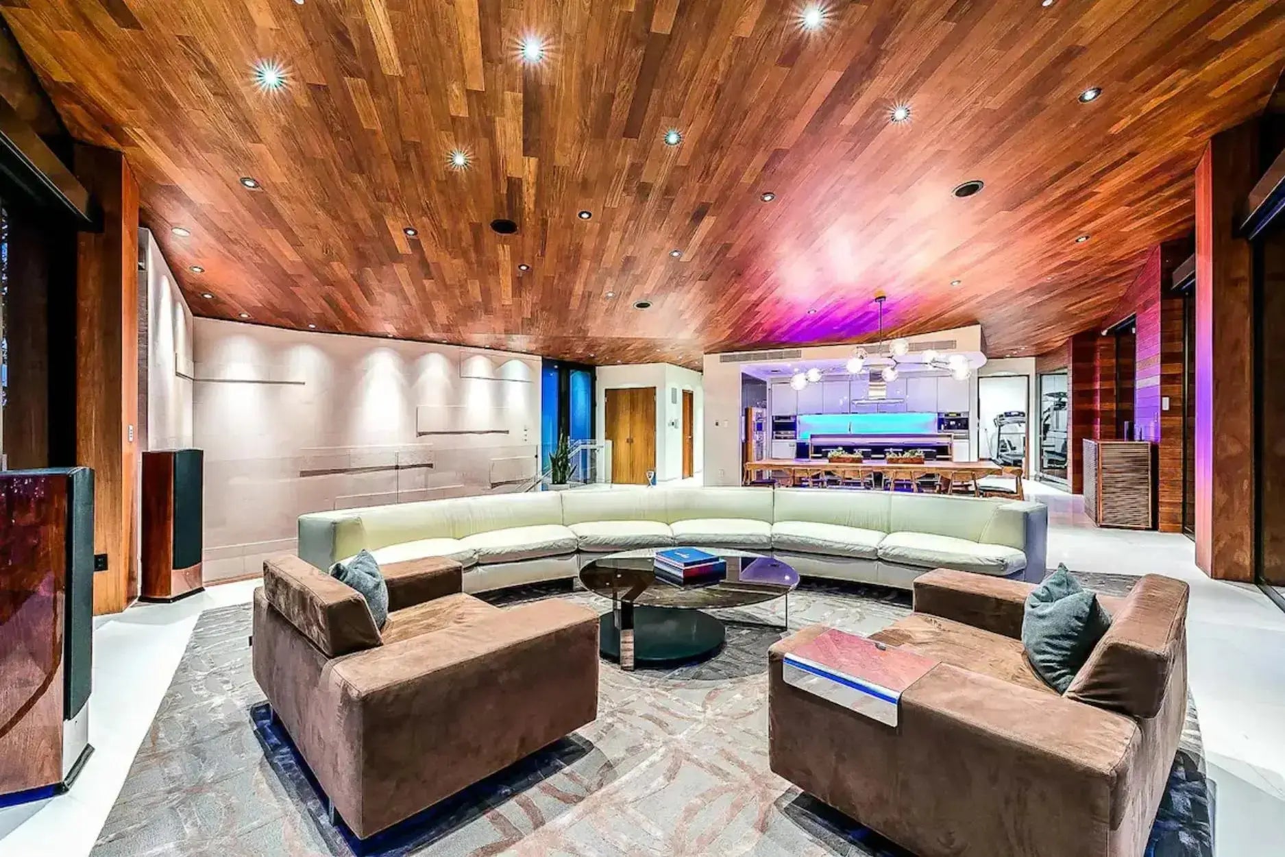 Rouge Elite - Luxury Villa for Rent | LA - 2025✨ Vidi Vici Rental