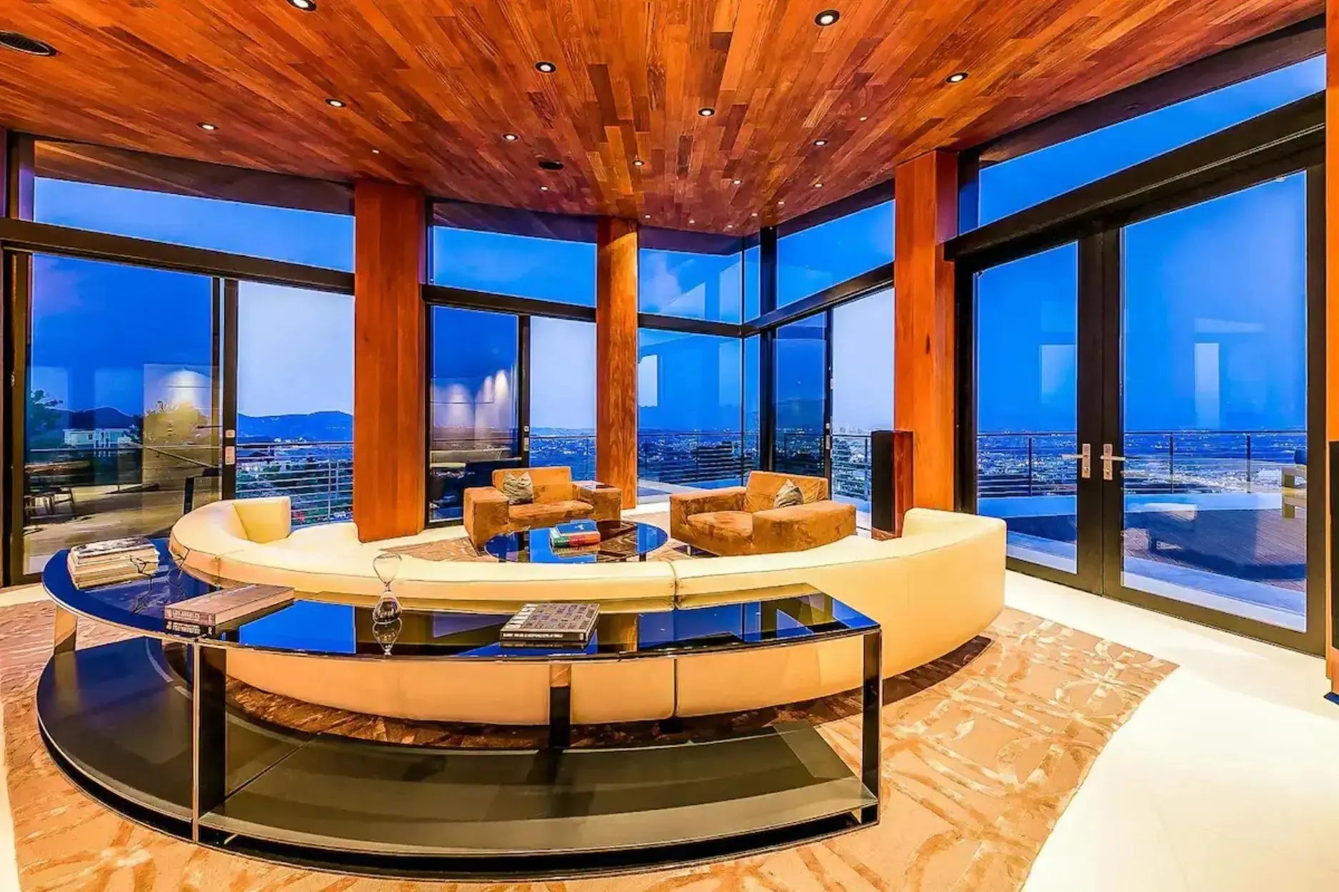 Rouge Elite - Luxury Villa for Rent | LA - 2025✨ Vidi Vici Rental
