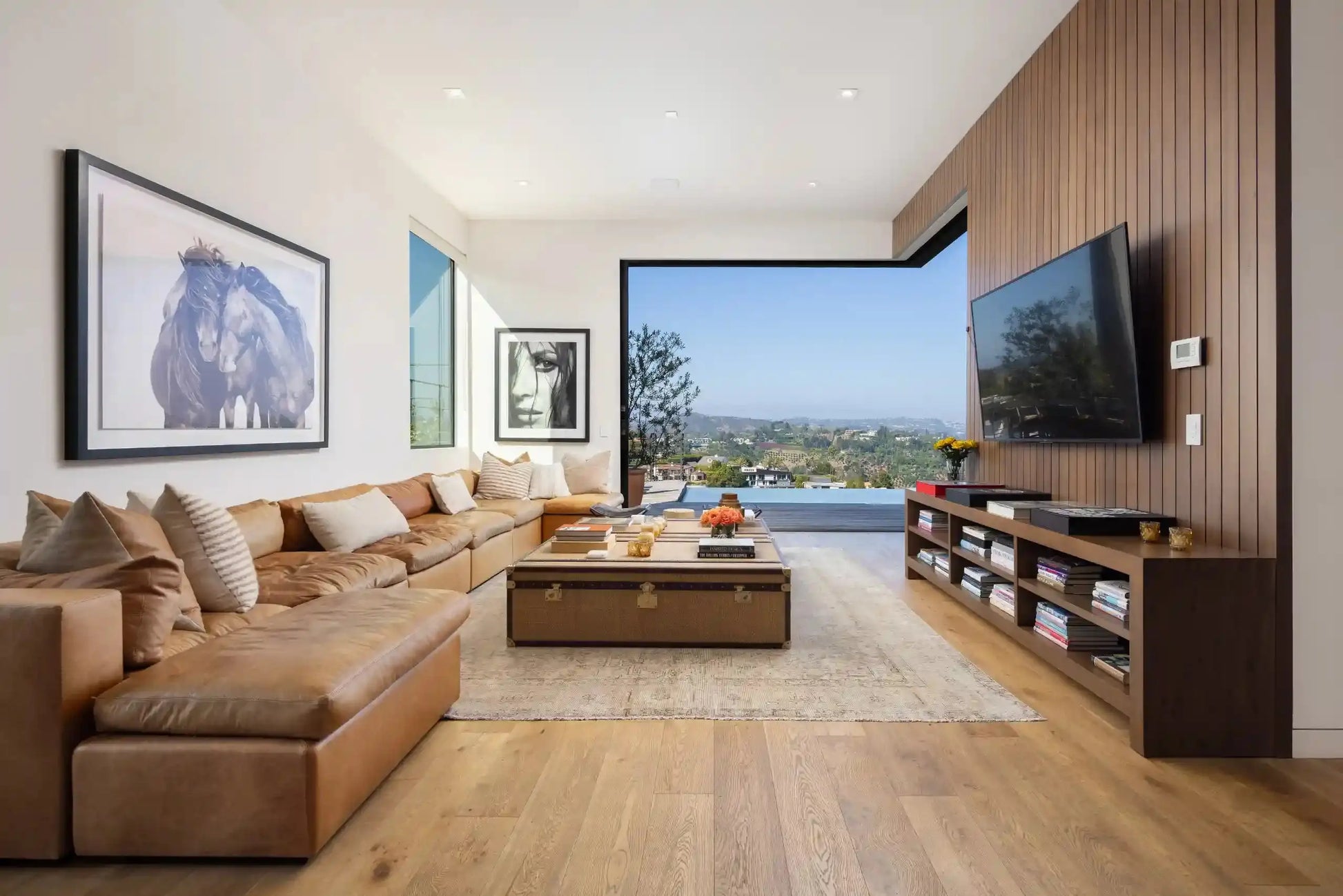 Somera Modern - Luxury Villa for Rent | LA - 2025✨ Vidi Vici Rental