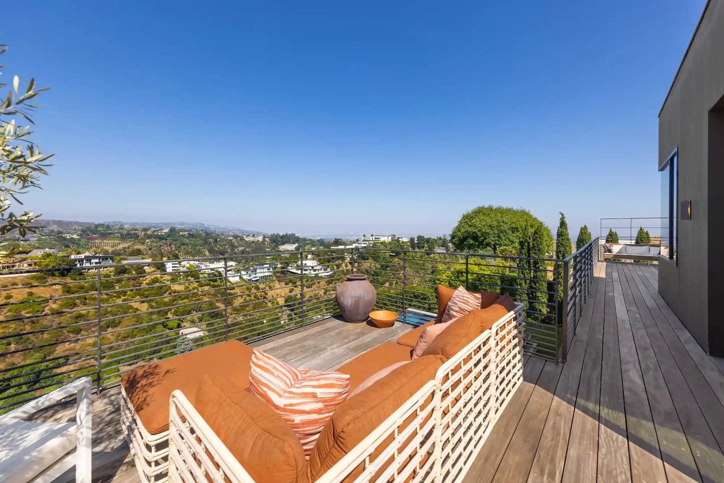 Somera Modern - Luxury Villa for Rent | LA - 2025✨ Vidi Vici Rental