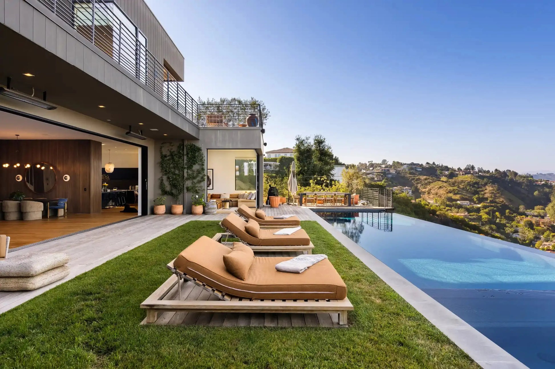 Somera Modern - Luxury Villa for Rent | LA - 2025✨ Vidi Vici Rental