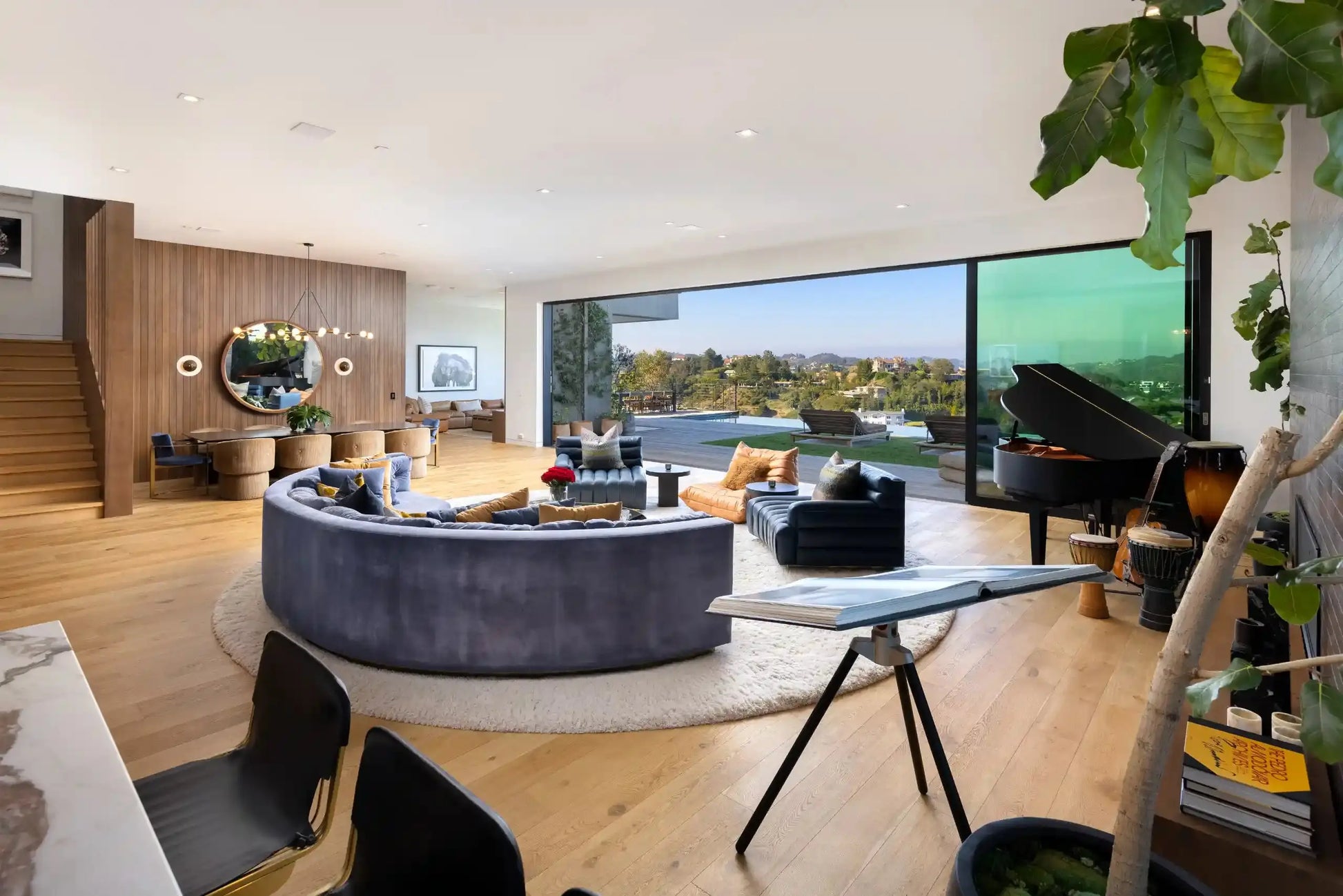 Somera Modern - Luxury Villa for Rent | LA - 2025✨ Vidi Vici Rental
