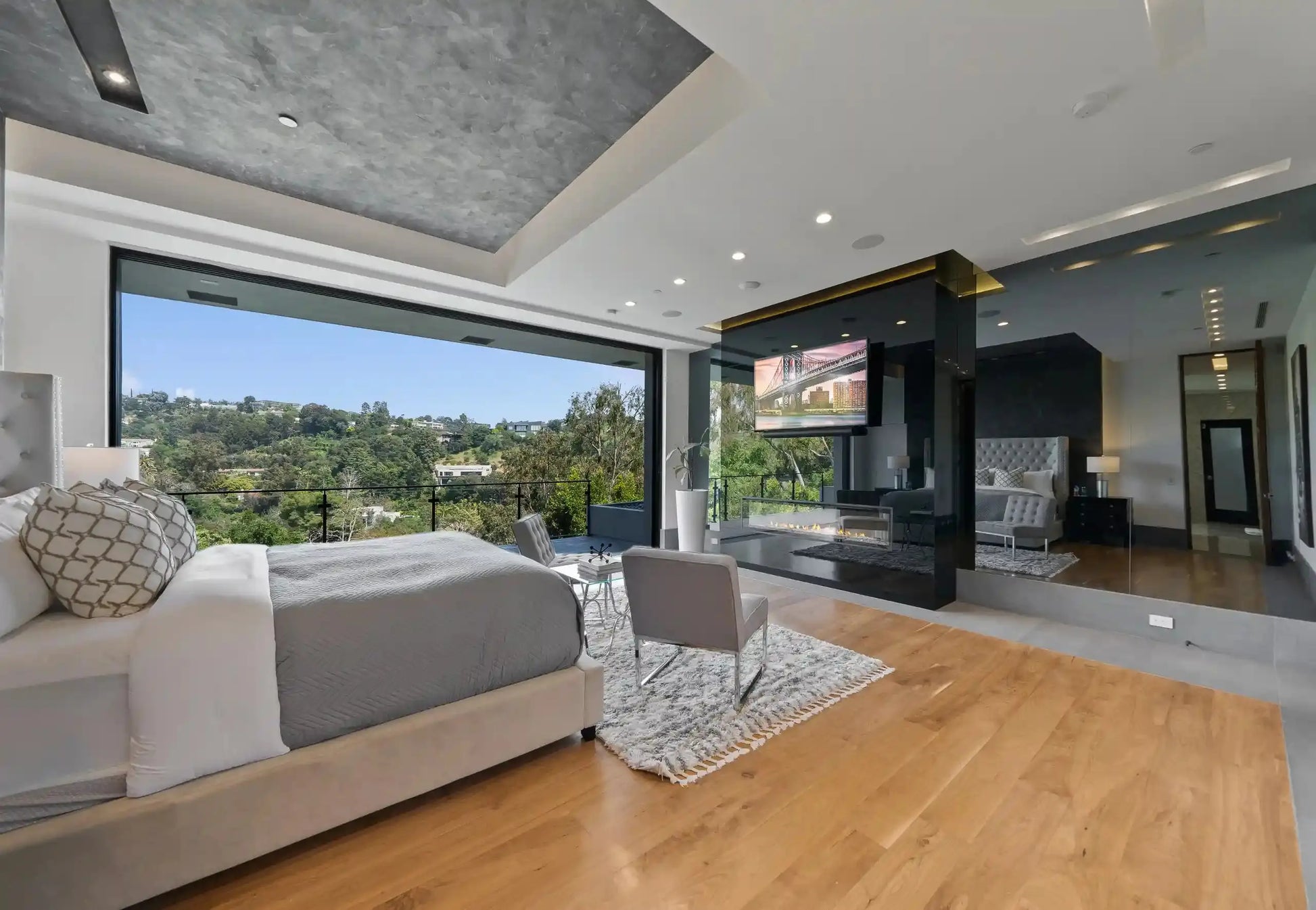 The Edge - Luxury Villa for Rent | LA - 2025✨ Vidi Vici Rental