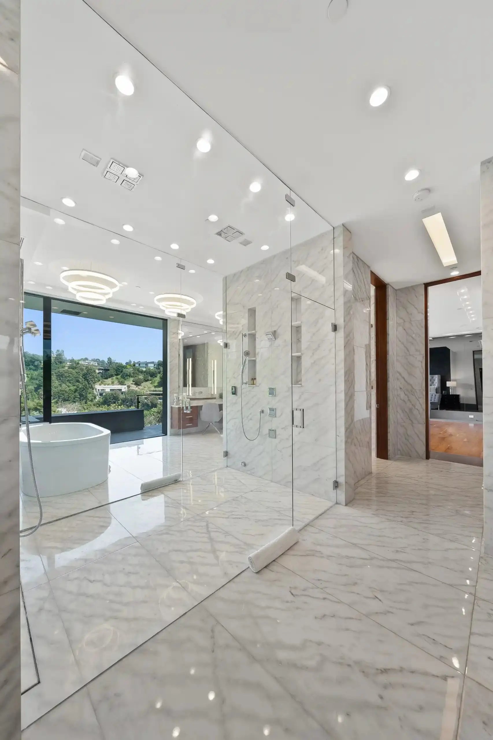 The Edge - Luxury Villa for Rent | LA - 2025✨ Vidi Vici Rental