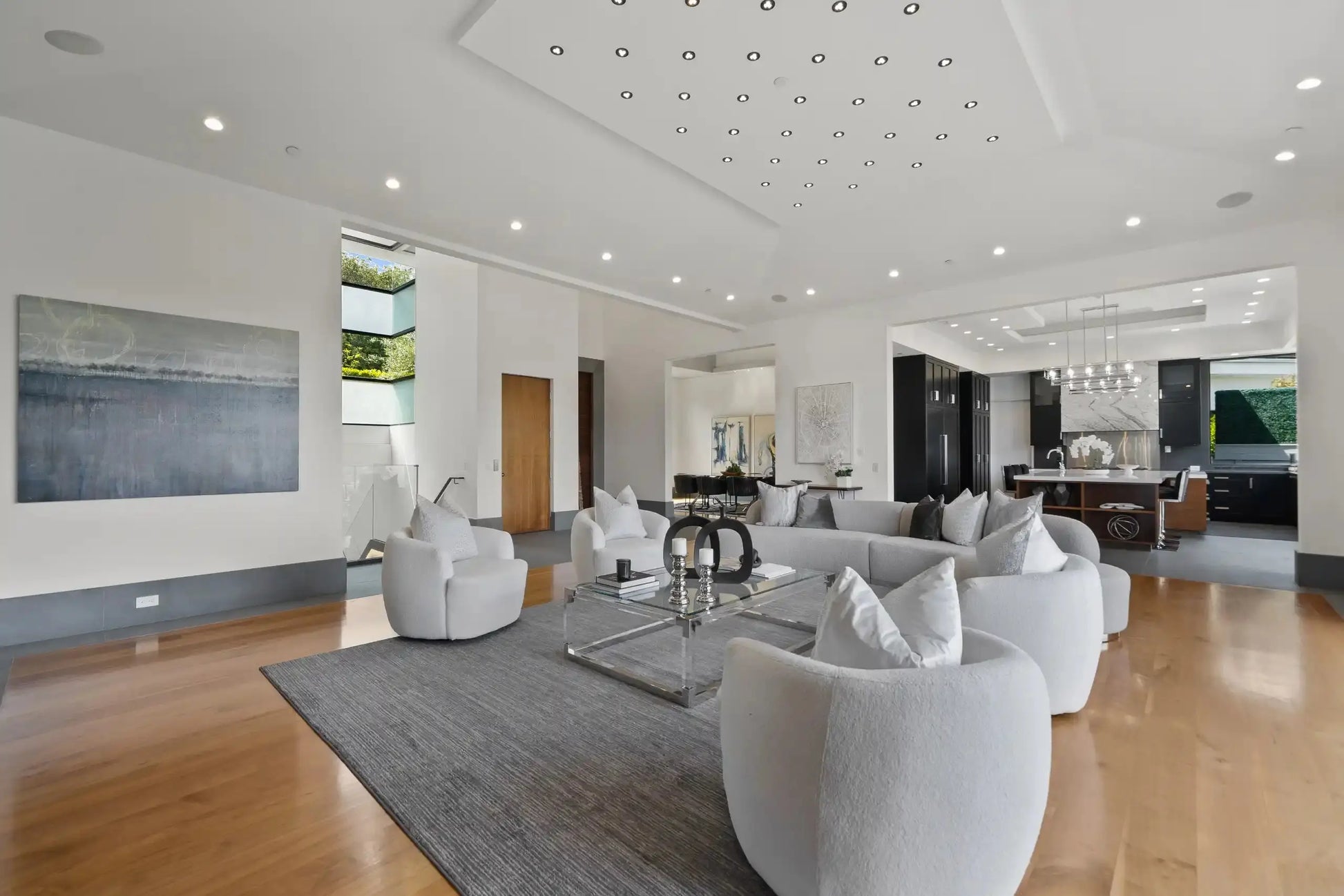 The Edge - Luxury Villa for Rent | LA - 2025✨ Vidi Vici Rental