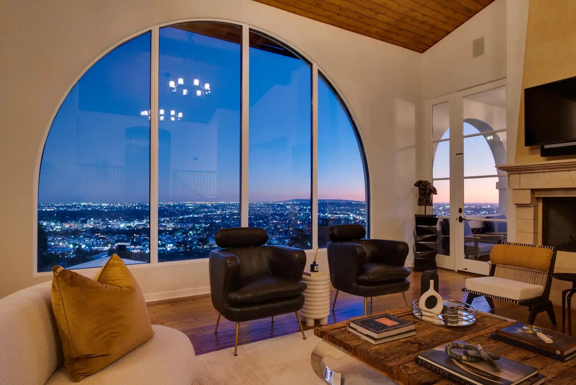 The Hideaway - Luxury Villa for Rent | LA - 2025✨ Vidi Vici Rental