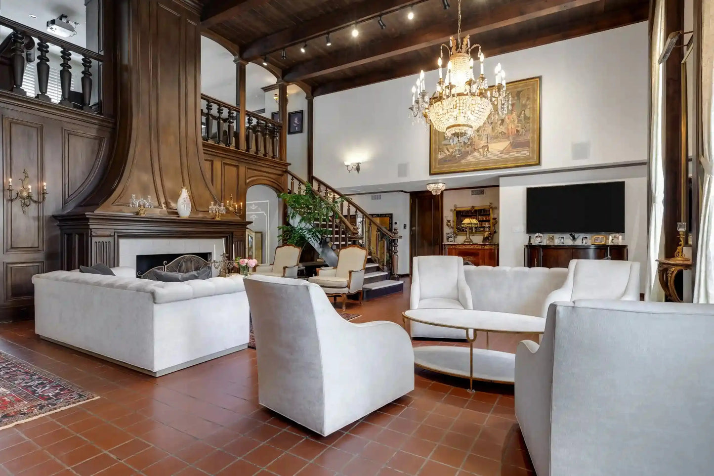 The Monteleone - Luxury Villa for Rent | LA - 2025✨ Vidi Vici Rental
