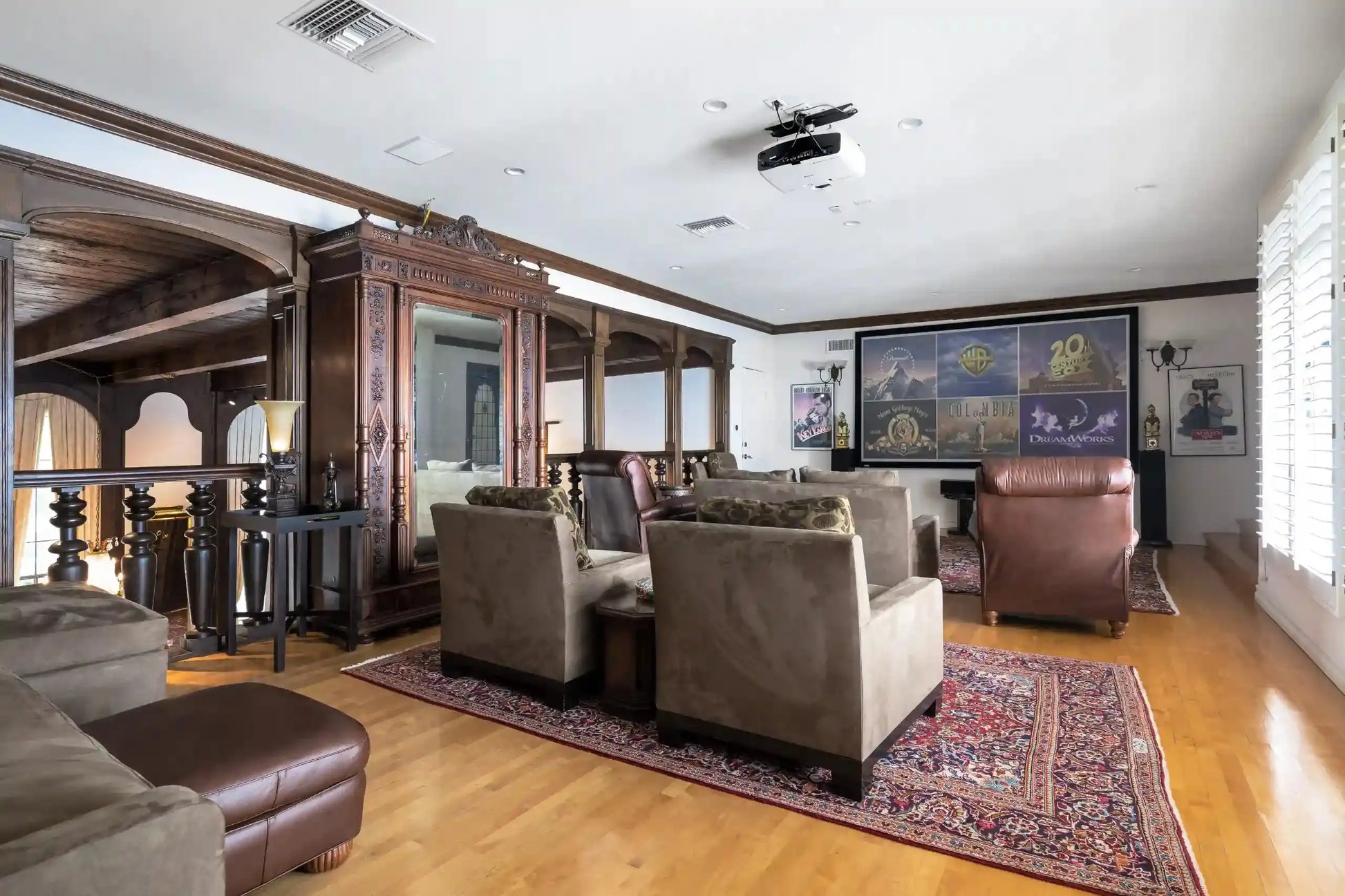 The Monteleone - Luxury Villa for Rent | LA - 2025✨ Vidi Vici Rental